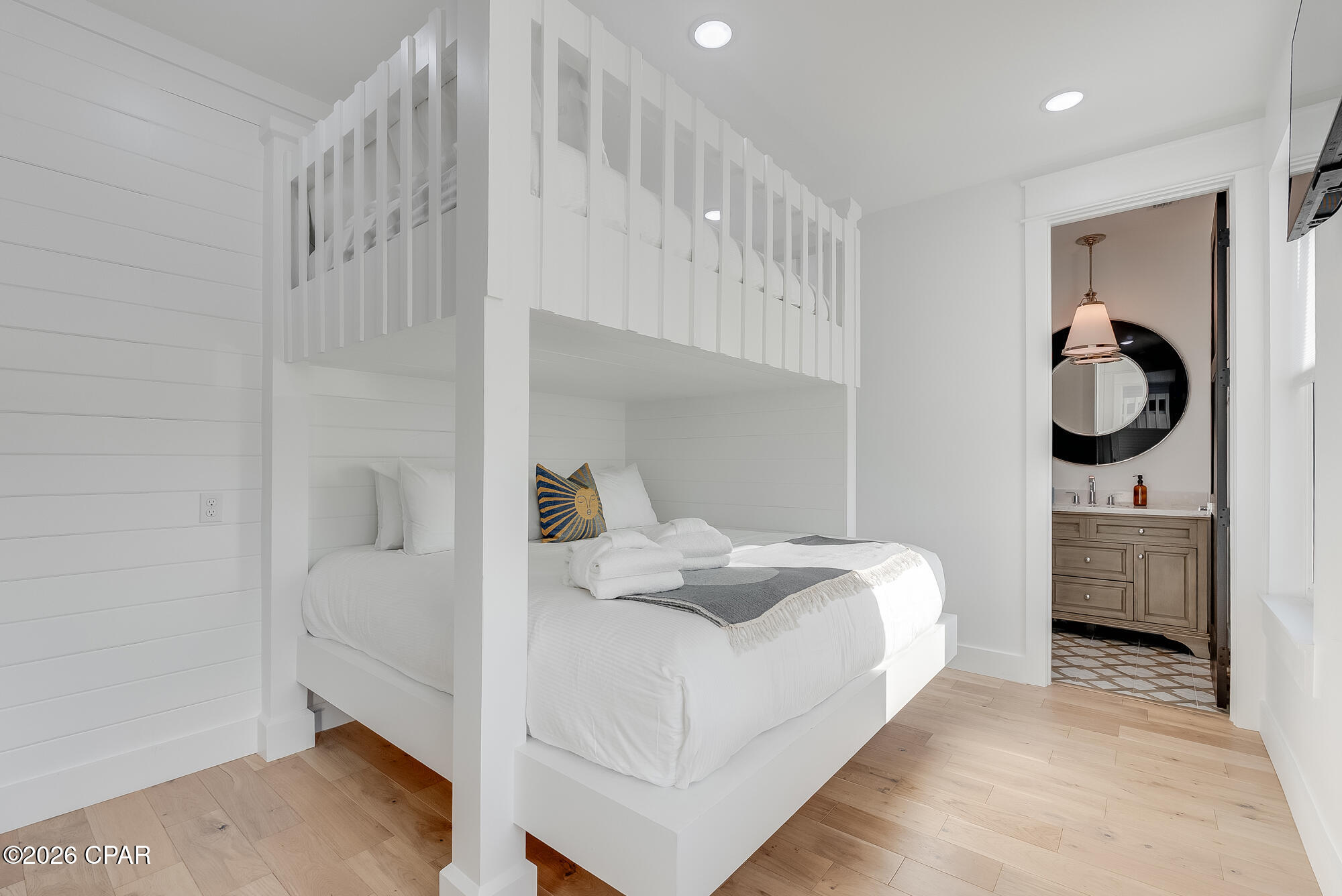 Listing photo id 23 for 212 George C Wallace Boulevard