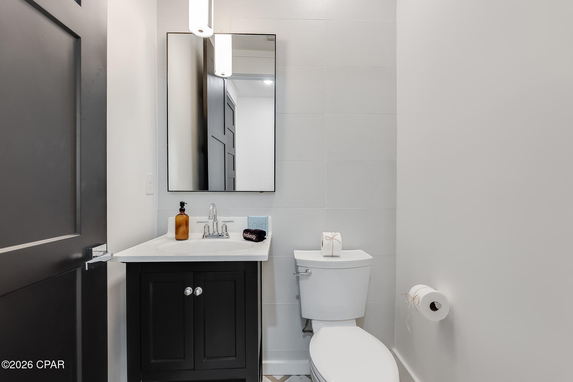 Listing photo id 46 for 212 George C Wallace Boulevard