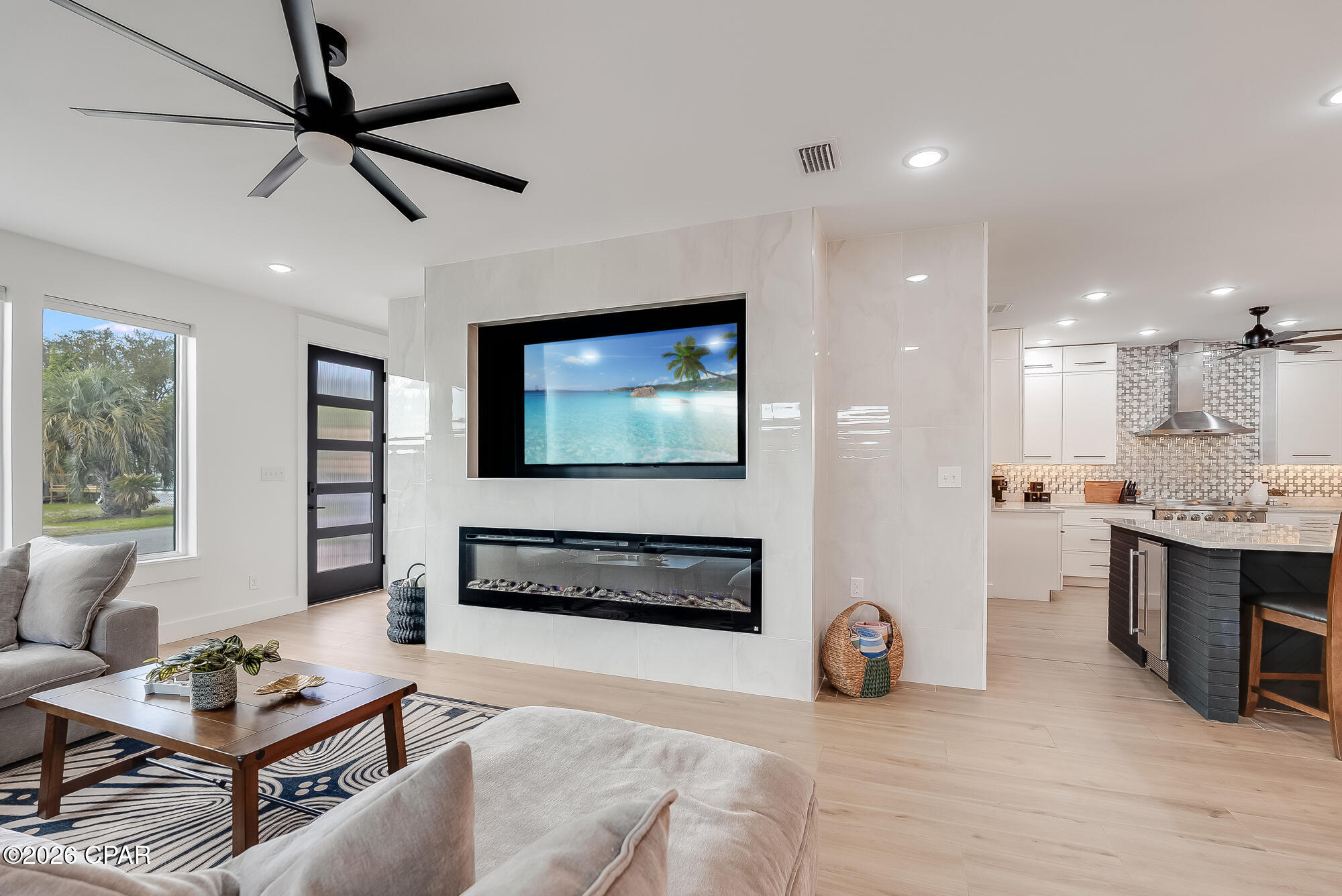 Listing photo id 9 for 212 George C Wallace Boulevard