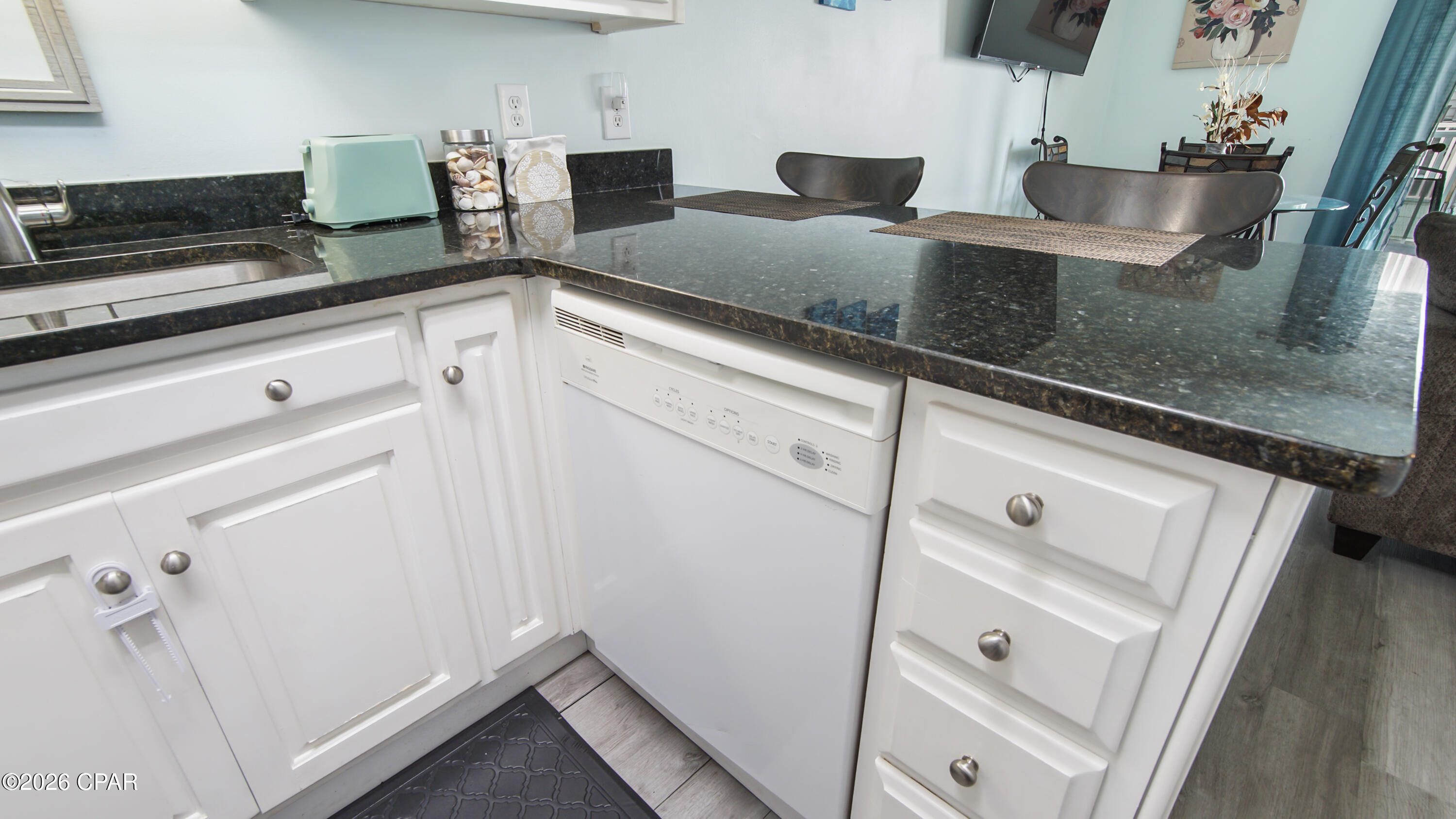 Image 19 For 3600 Thomas Drive D103