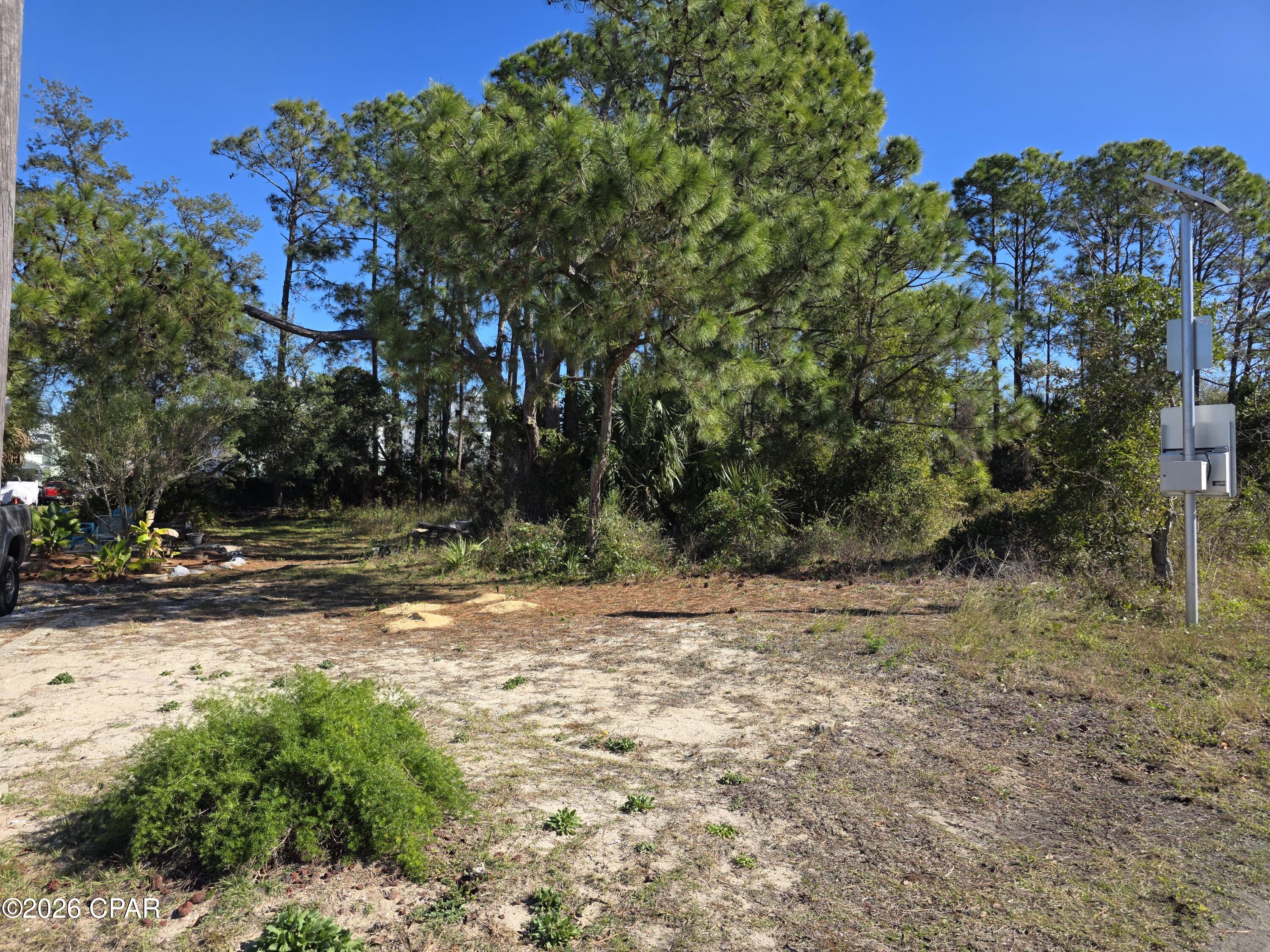 Image 3 For 5700 Pinetree Avenue