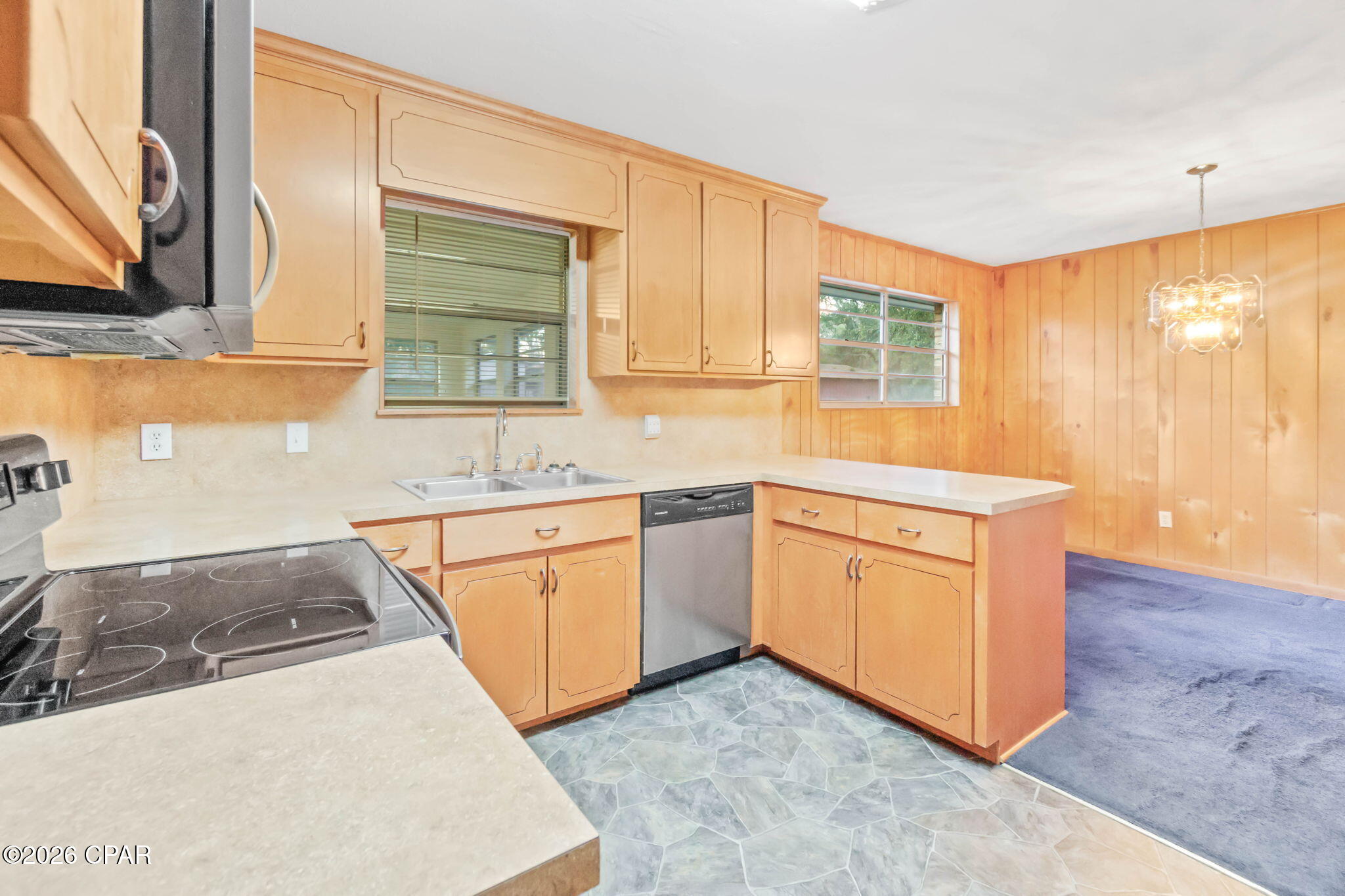 Image 12 For 936 Carol Court