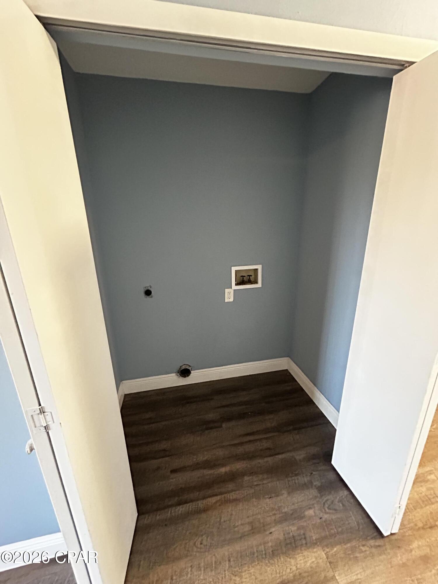 Image 8 For 6318 Lenawee Street B