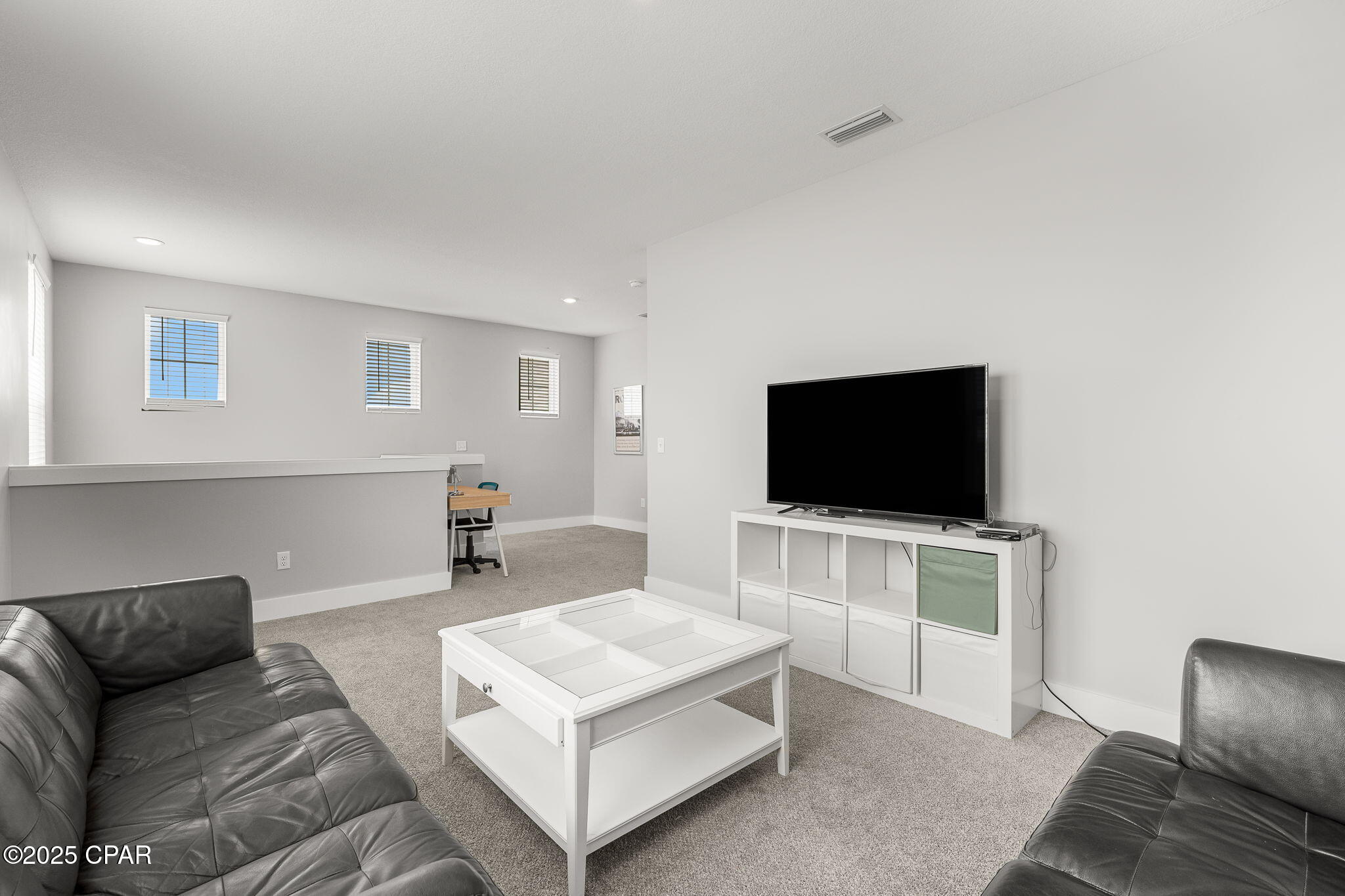 Image 19 For 2013 Warbler Street