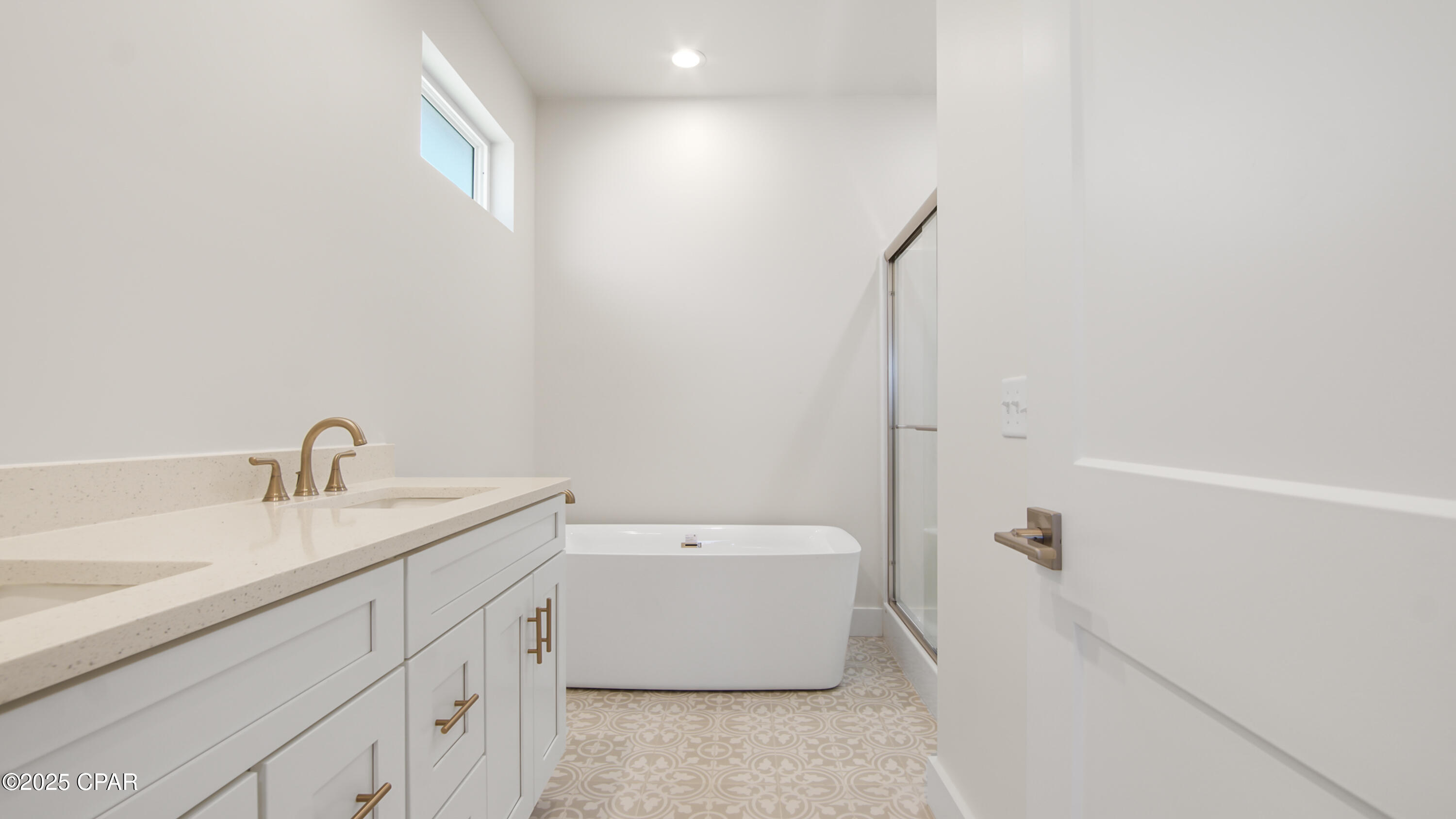 Image 10 For 2333 Cincinnati Avenue