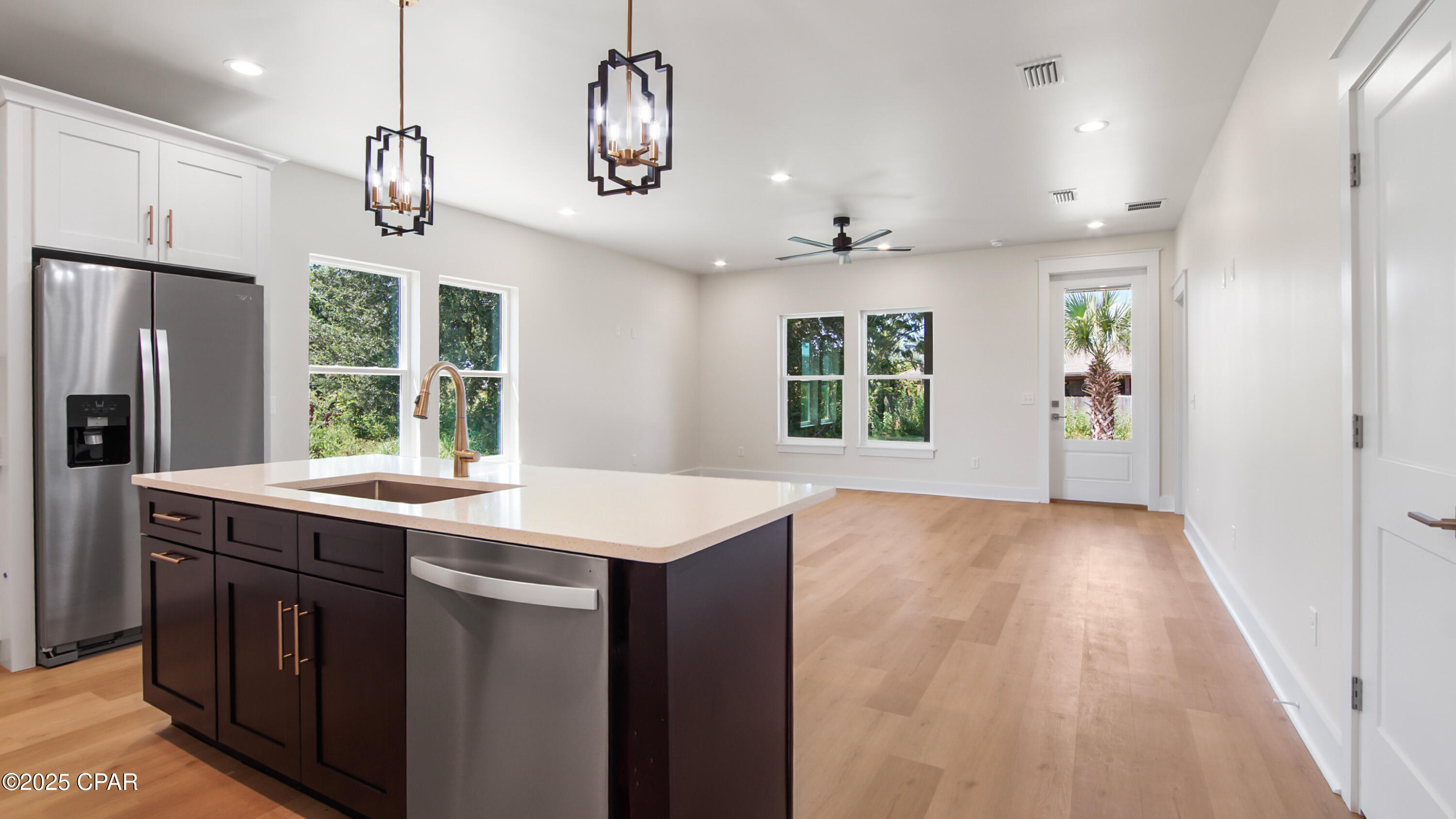 Image 5 For 2333 Cincinnati Avenue