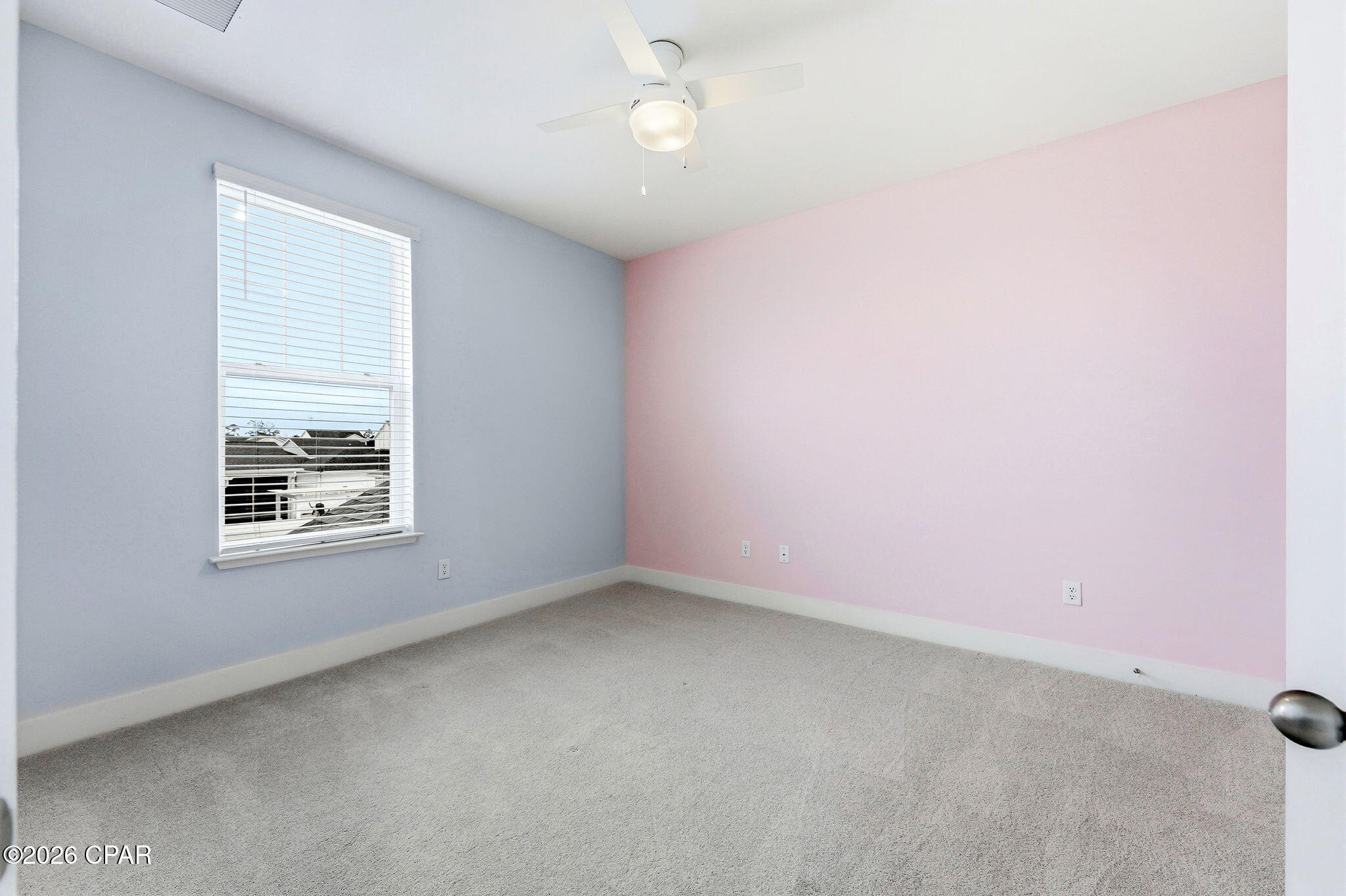 Listing photo id 25 for 1712 Daffodil Street