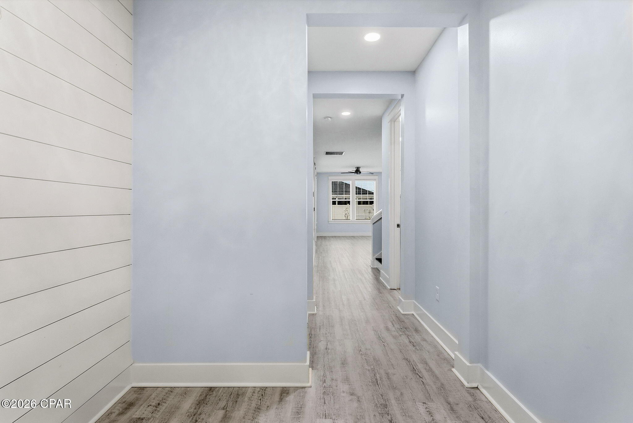 Listing photo id 4 for 1712 Daffodil Street