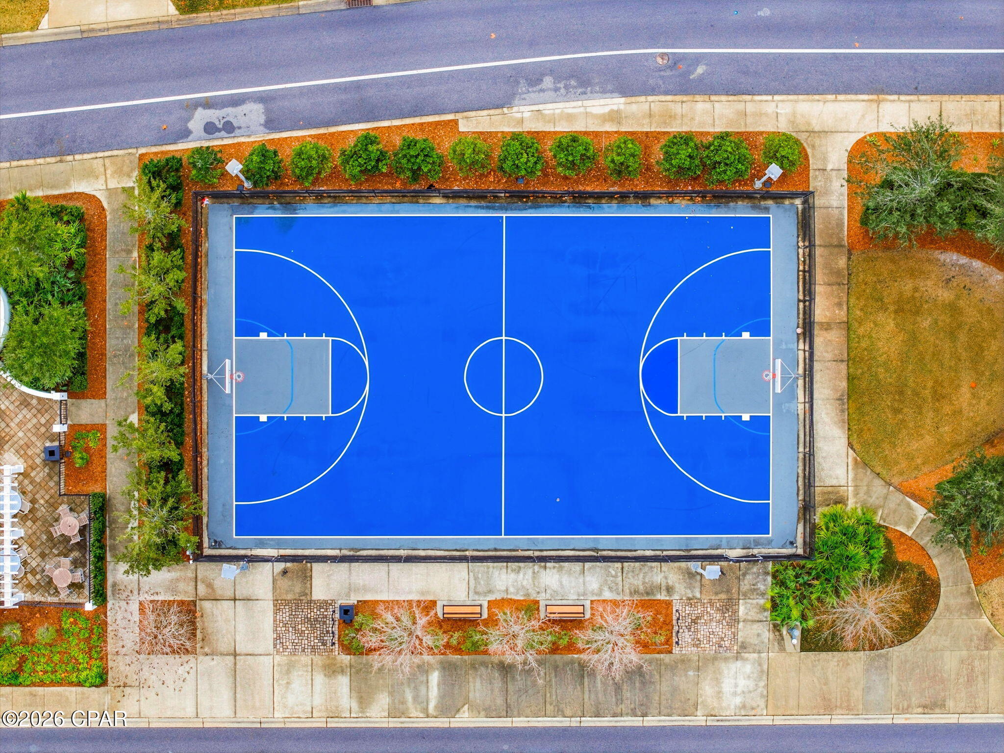 Listing photo id 51 for 1712 Daffodil Street