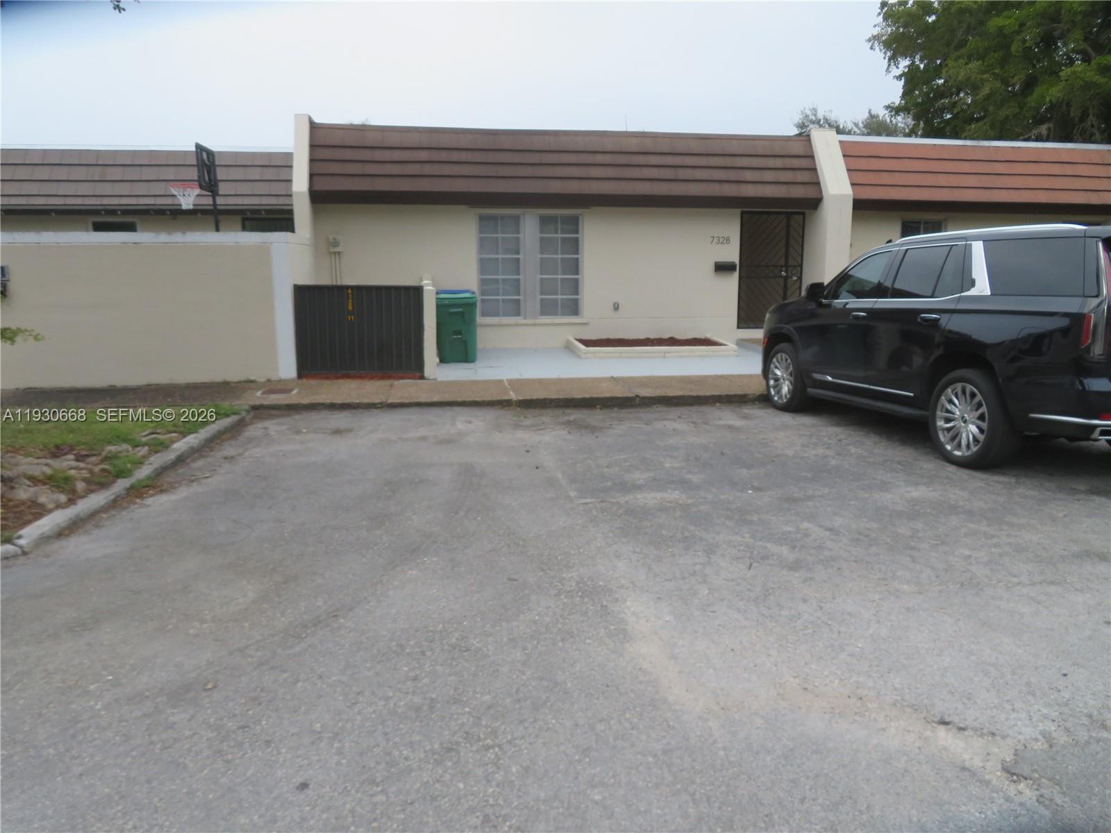 Miami Lakes Golf Course V