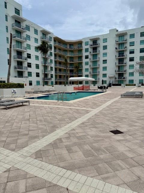 Hollywood Station Res Con