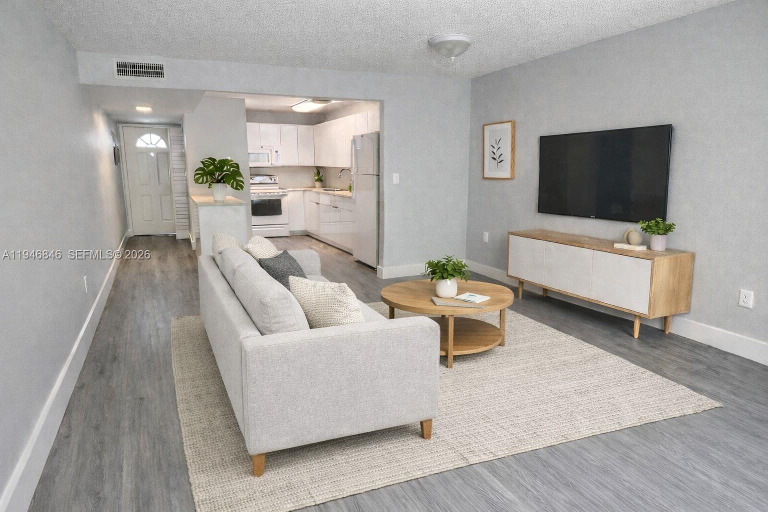 Samari Lake East Condo