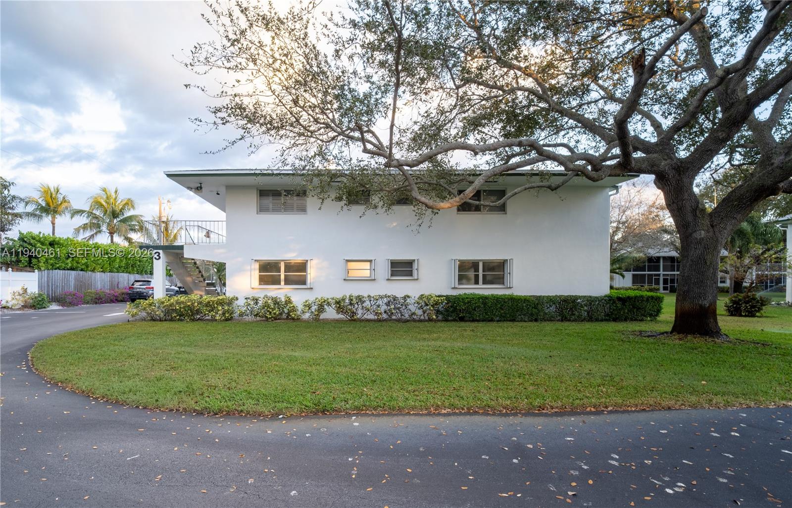 Homes for sale in Tequesta, FL | 3 Westwood Ave #101E, Tequesta, FL 33469 | MLS# A11940461