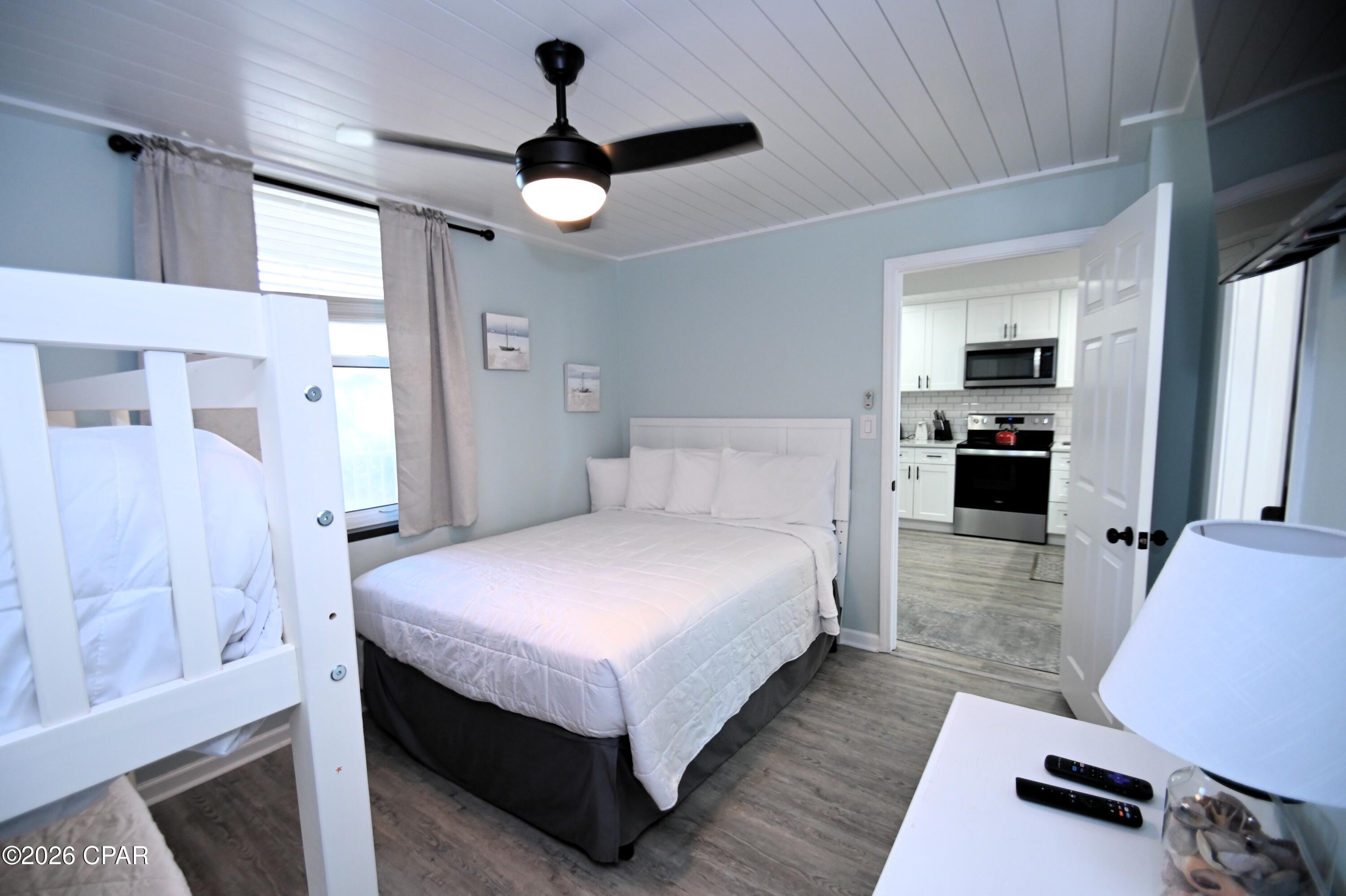 Image 12 For 7205 Thomas Drive C203