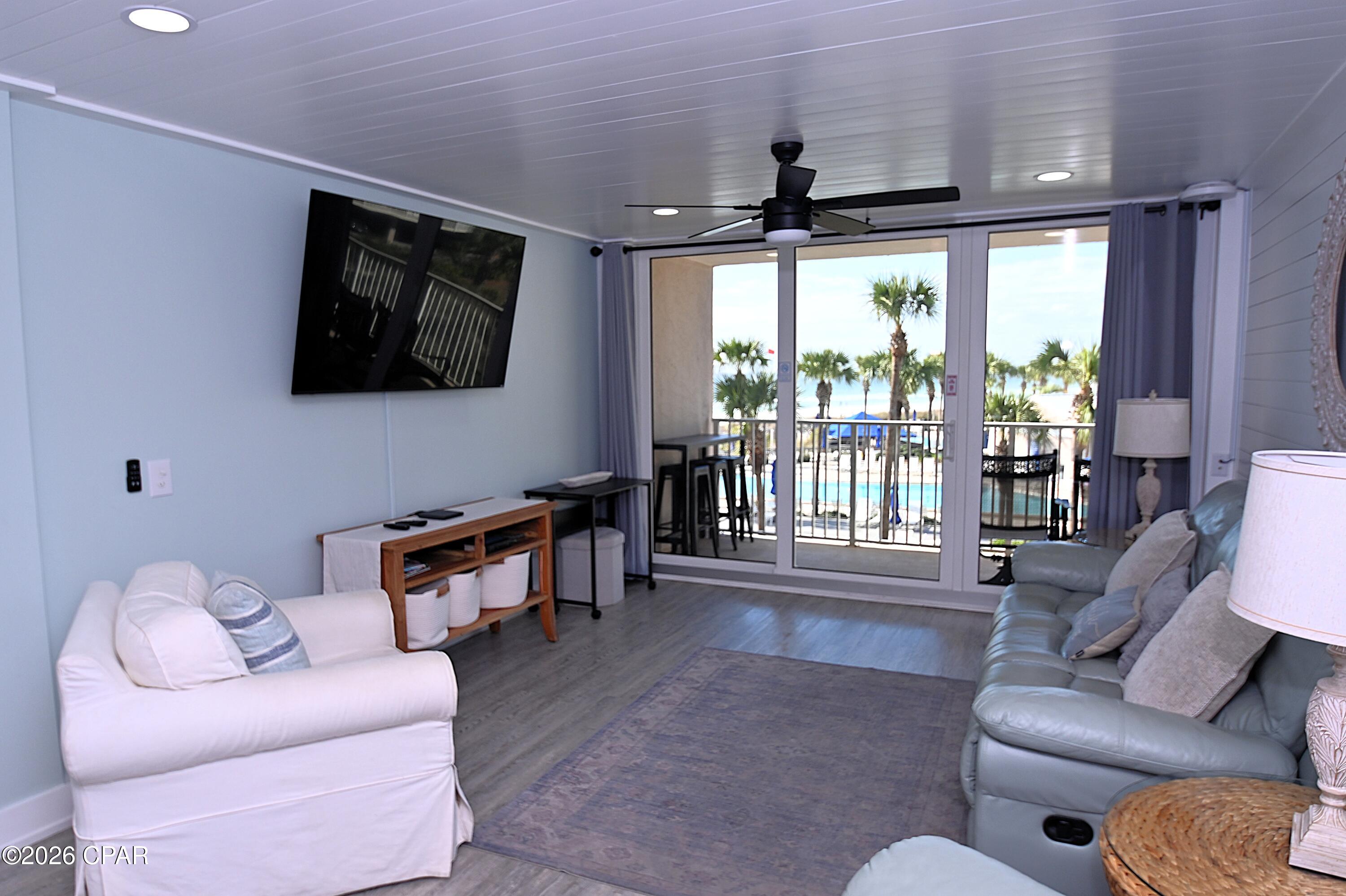 Image 6 For 7205 Thomas Drive C203