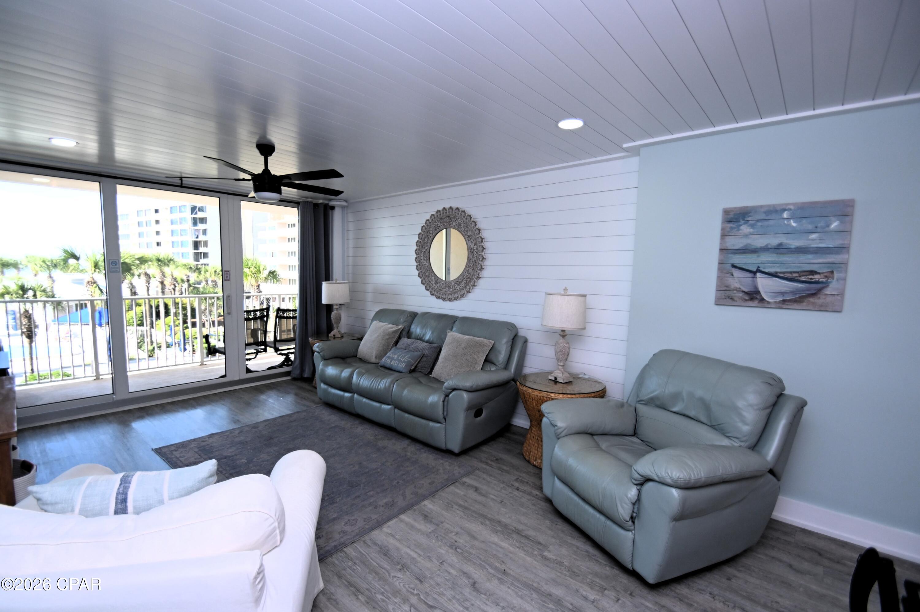 Image 7 For 7205 Thomas Drive C203