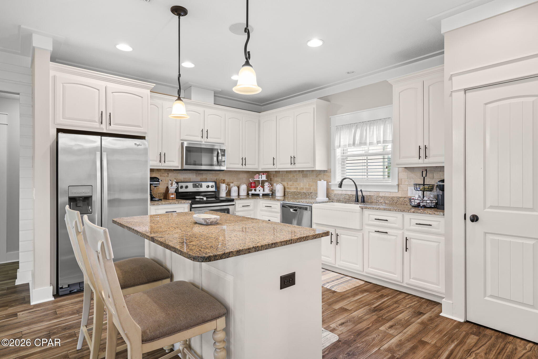 Listing photo id 12 for 4501 Tender Creek Cove