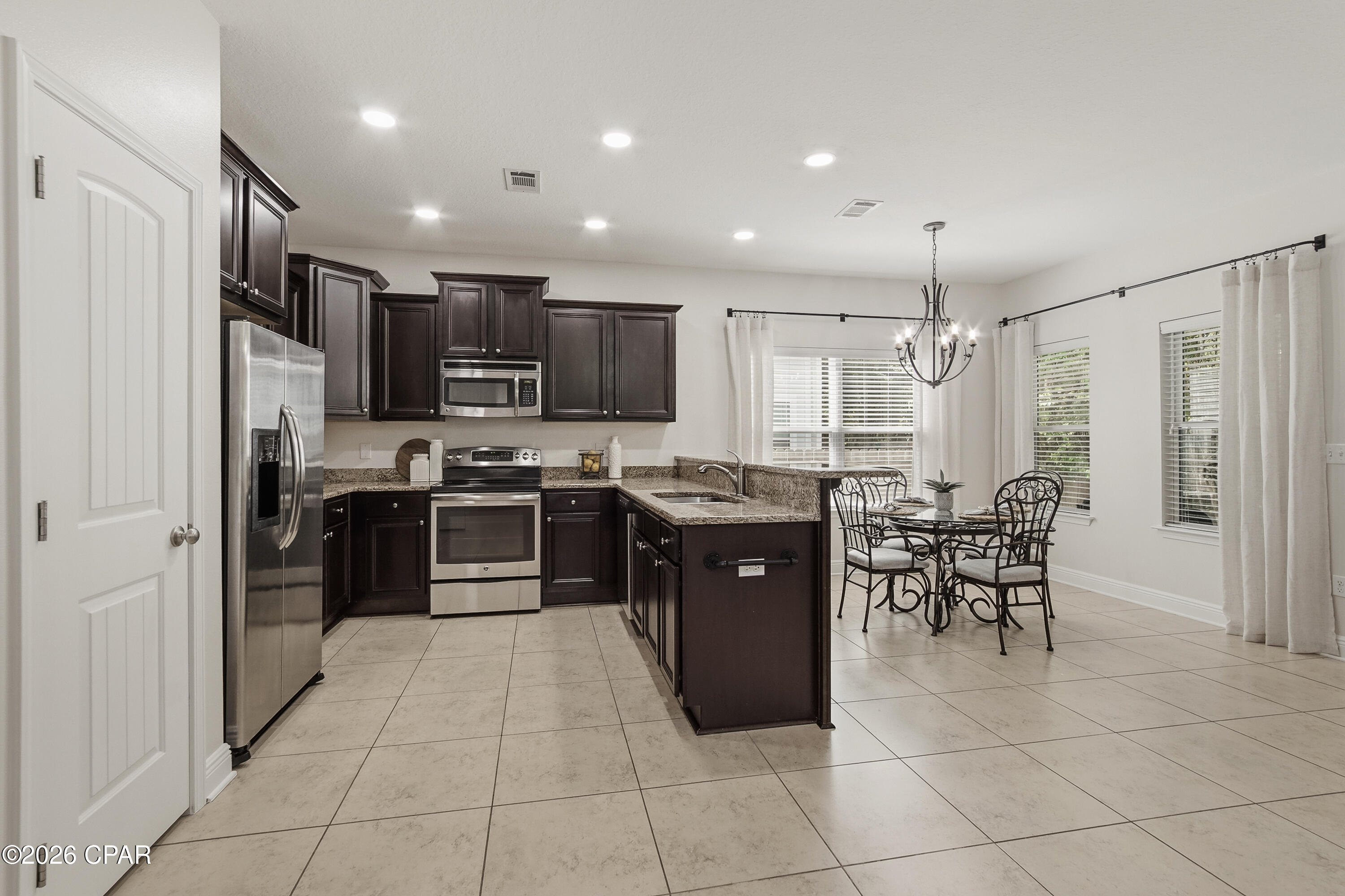 Image 14 For 76 Mosaic Oaks Circle