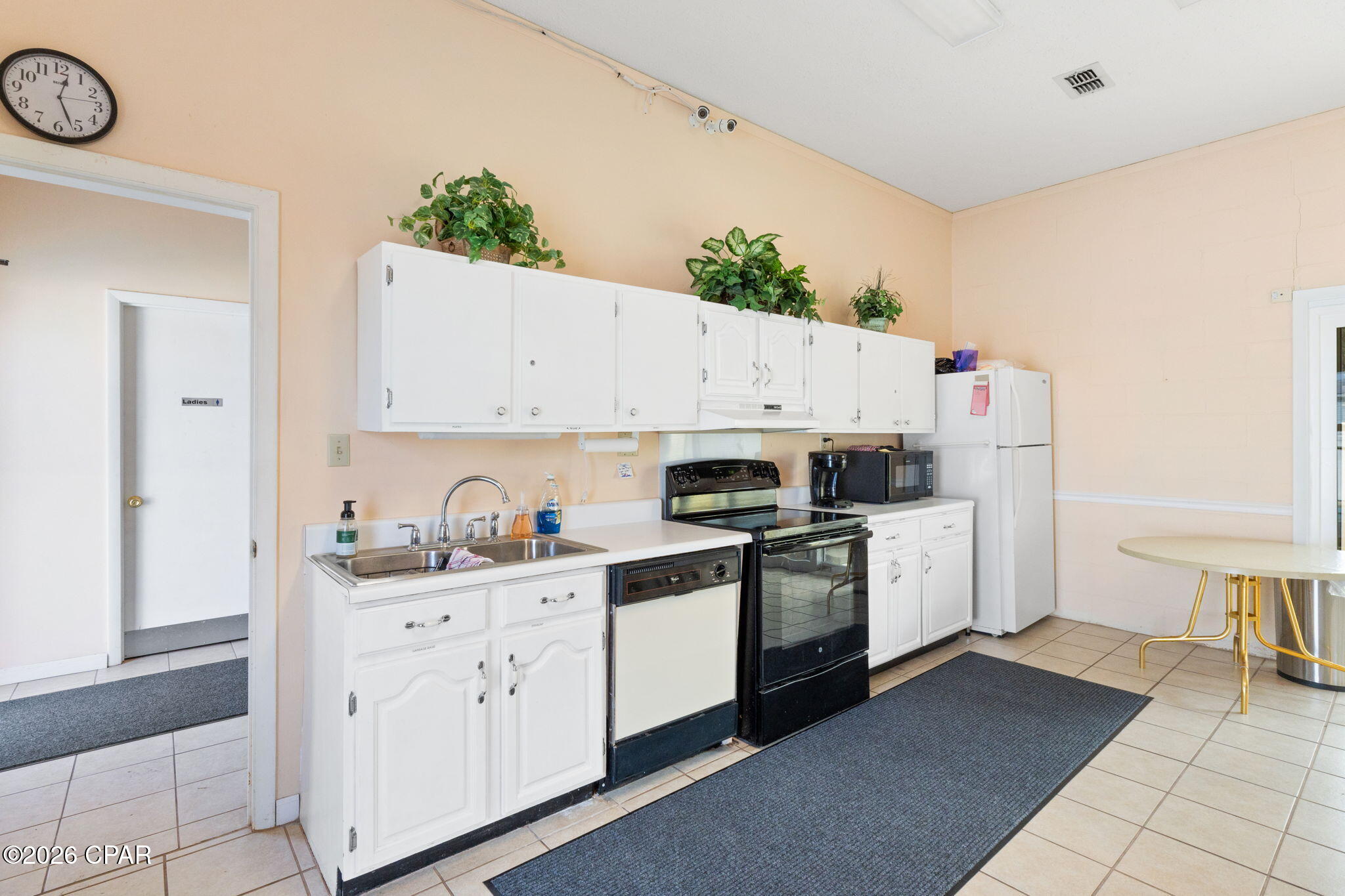 Image 29 For 1623 Acre Circle