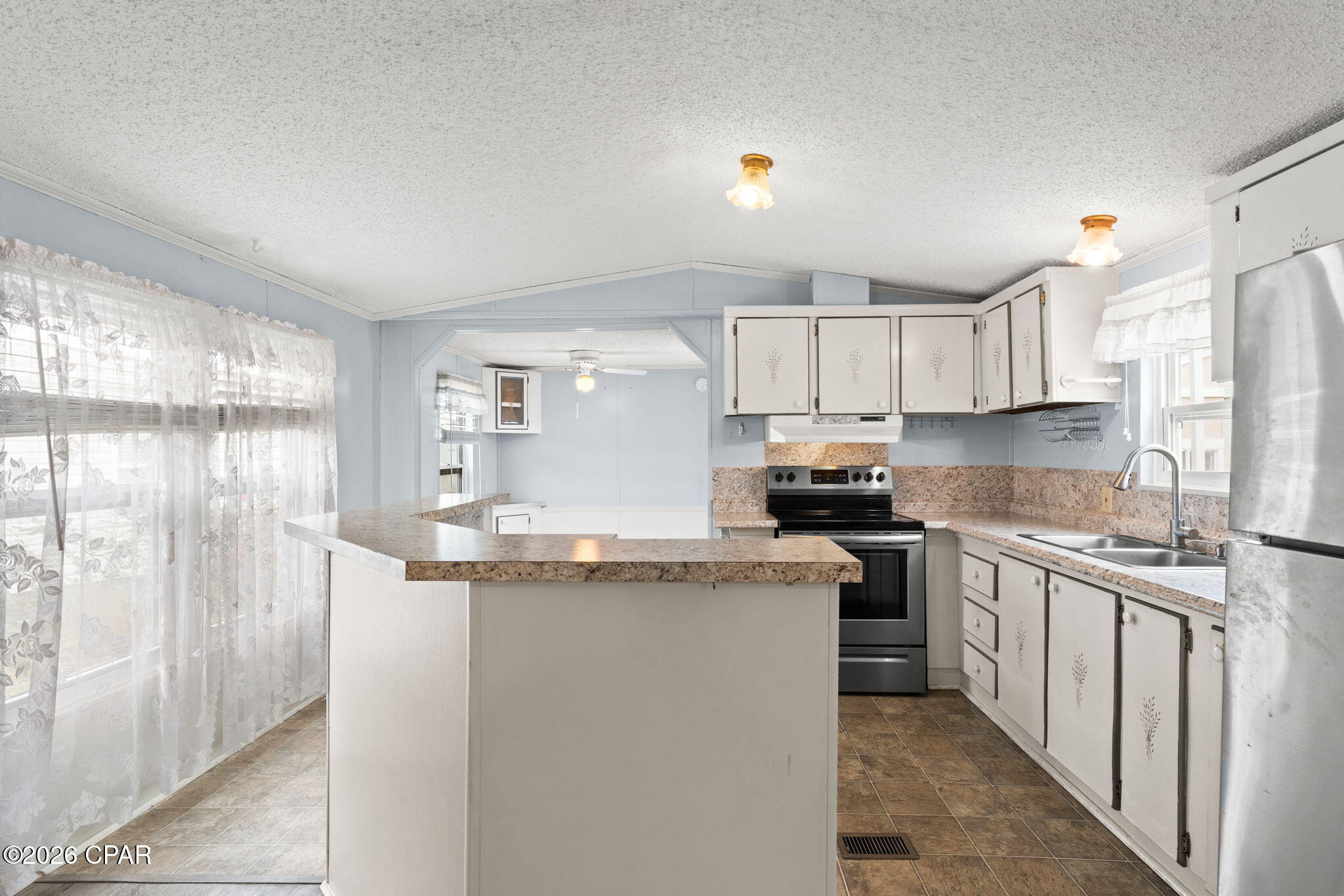 Image 9 For 1623 Acre Circle