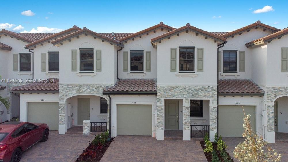 Silver Palm Residential H