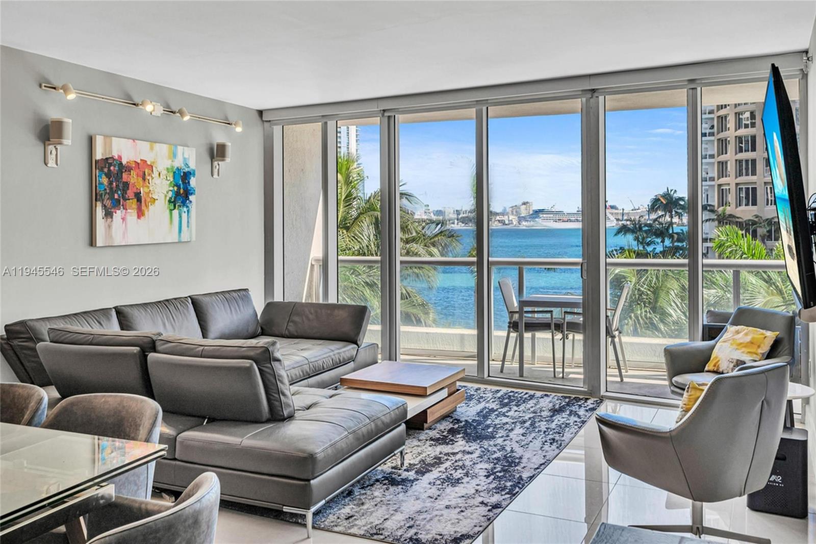 Iconbrickell Condo No 1