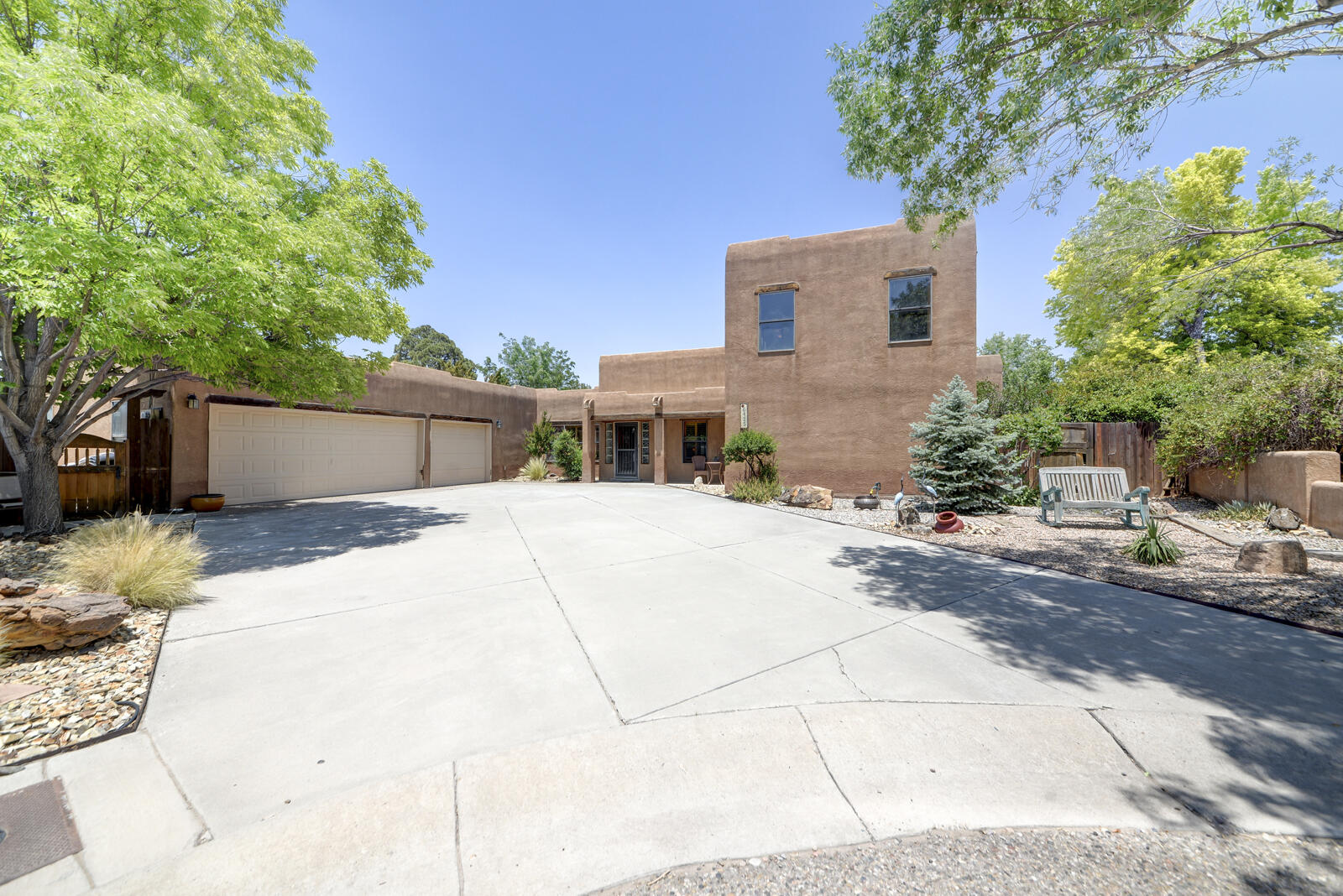 Homes for sale in Los Ranchos, NM | 6425 Guadalupe Pl Nw, Los Ranchos, NM 87107 | MLS# 1096832