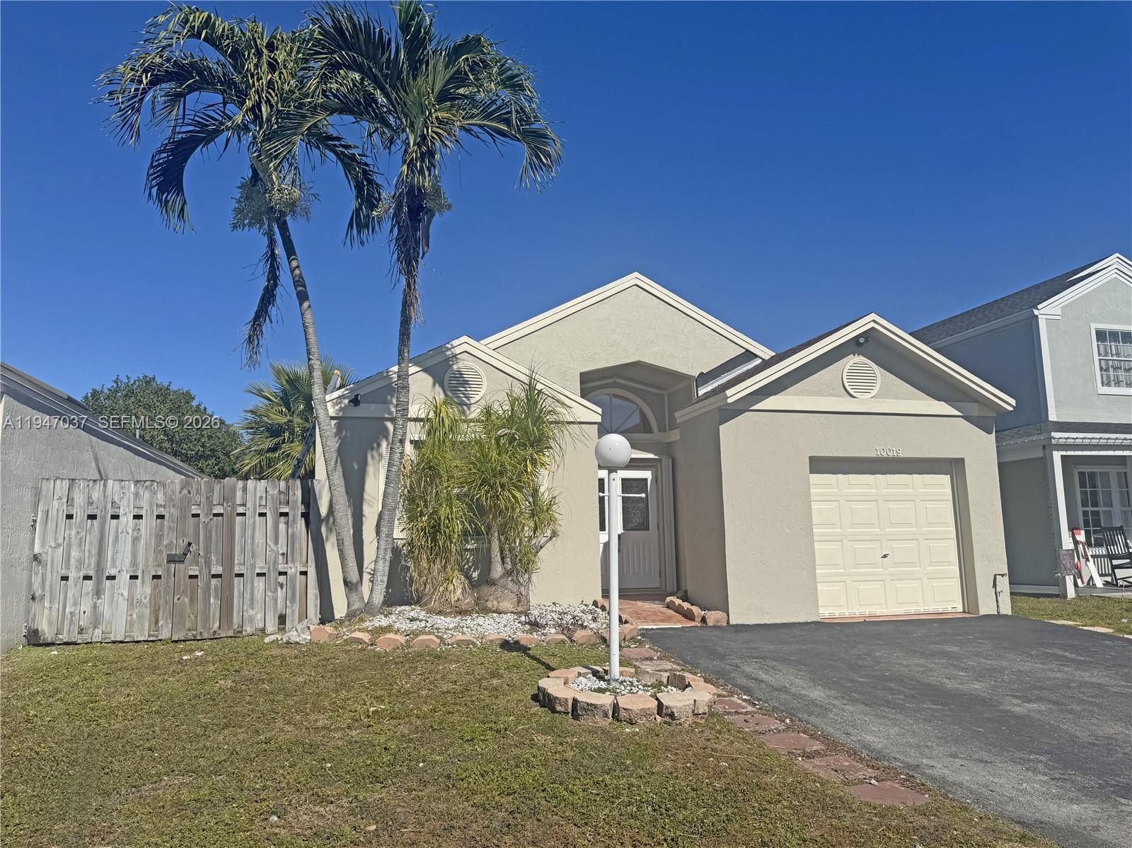 House for Sale in Cutler Bay, FL