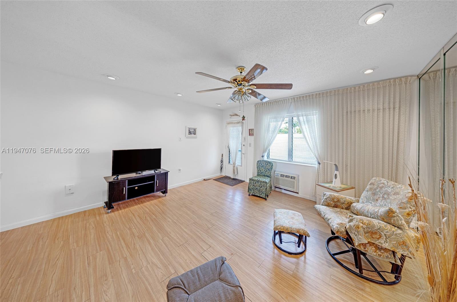 Homes for sale in Miami, FL | 15600 Ne 6th Ave #28D, Miami, FL 33162 | MLS# A11947076