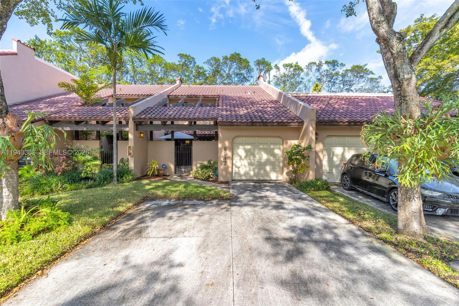 Costa Del Sol Condo F