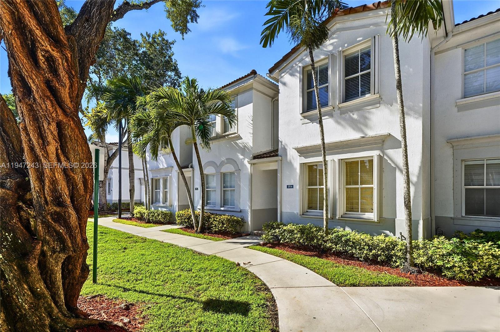 Villas At Nautica One Con