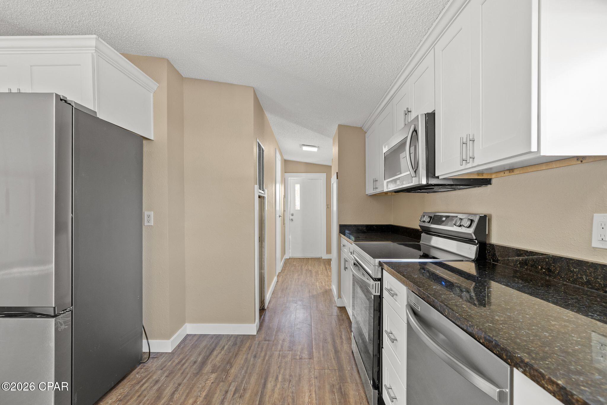 Image 10 For 640 Lagoon Oaks Circle