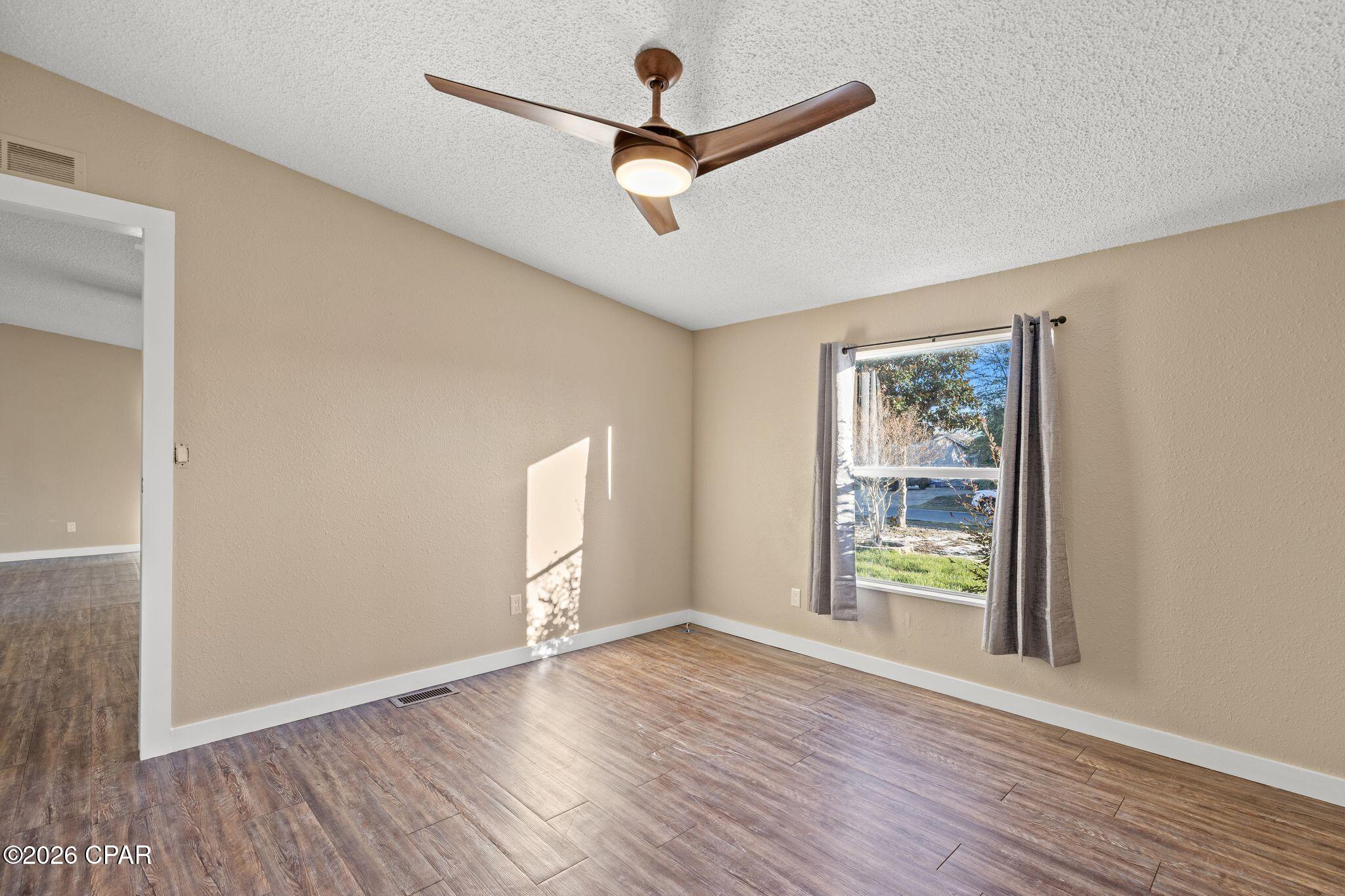 Image 16 For 640 Lagoon Oaks Circle