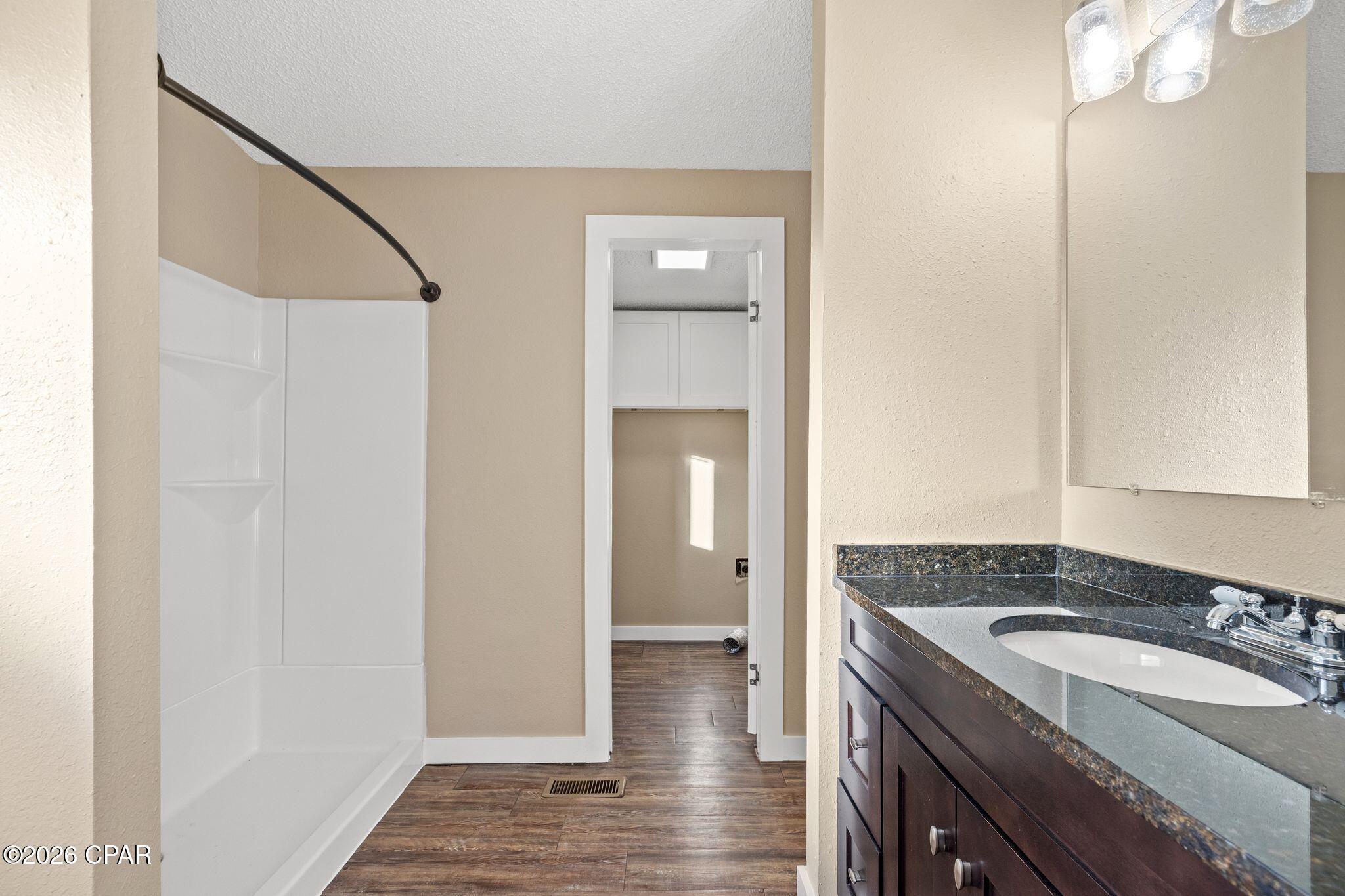 Image 18 For 640 Lagoon Oaks Circle