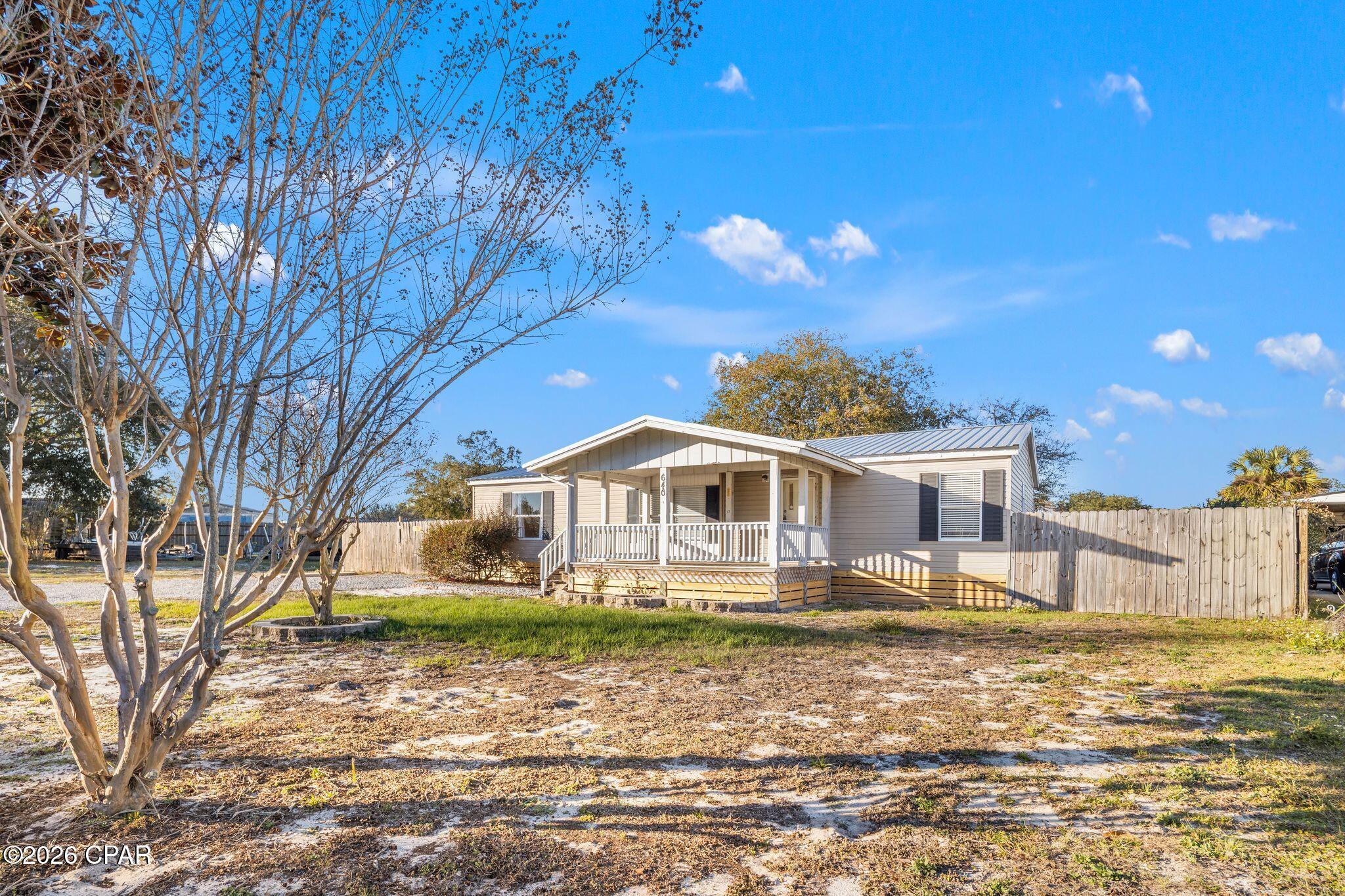 Image 2 For 640 Lagoon Oaks Circle