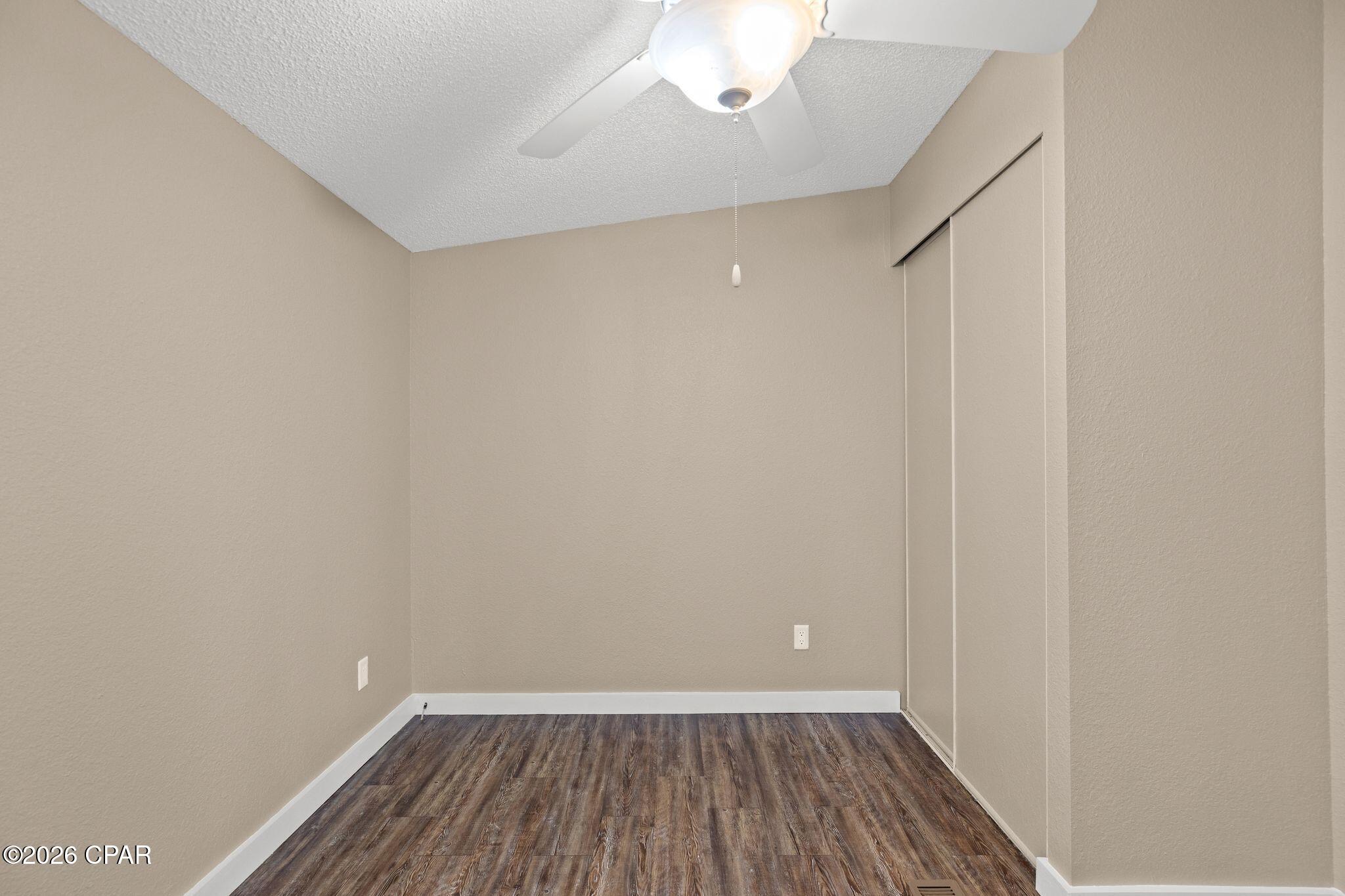 Image 22 For 640 Lagoon Oaks Circle