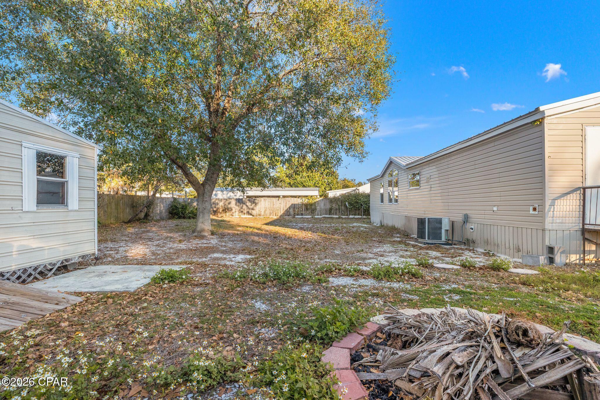 Image 28 For 640 Lagoon Oaks Circle