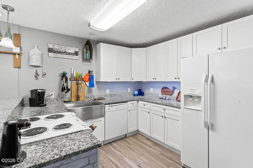 Image 11 For 806 Huntington Drive