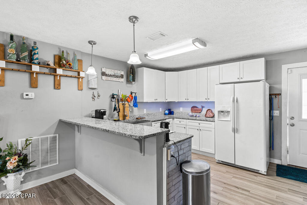 Image 12 For 806 Huntington Drive