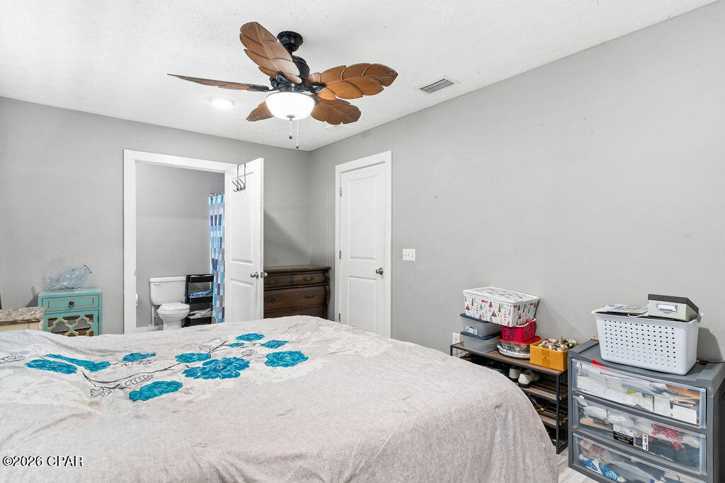 Image 16 For 806 Huntington Drive