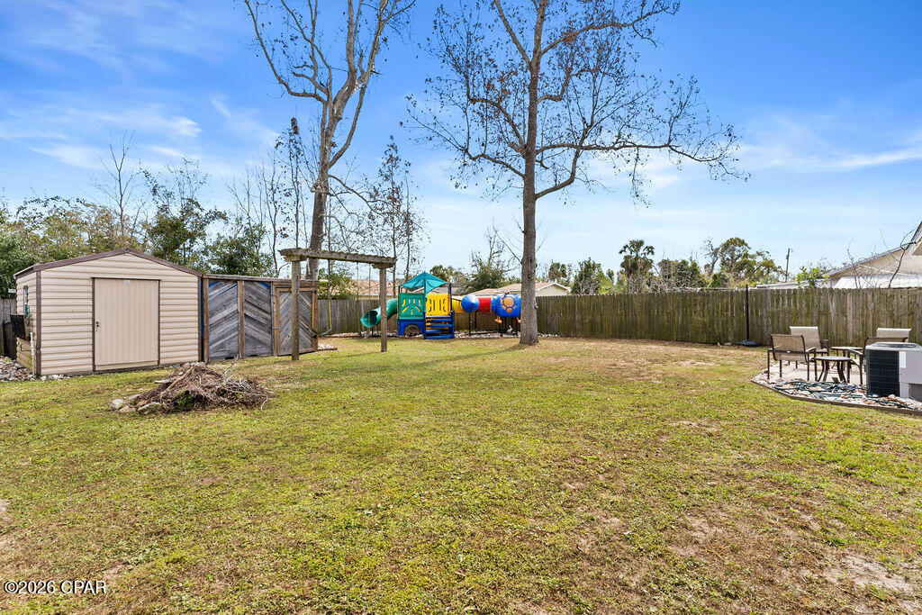 Image 25 For 806 Huntington Drive