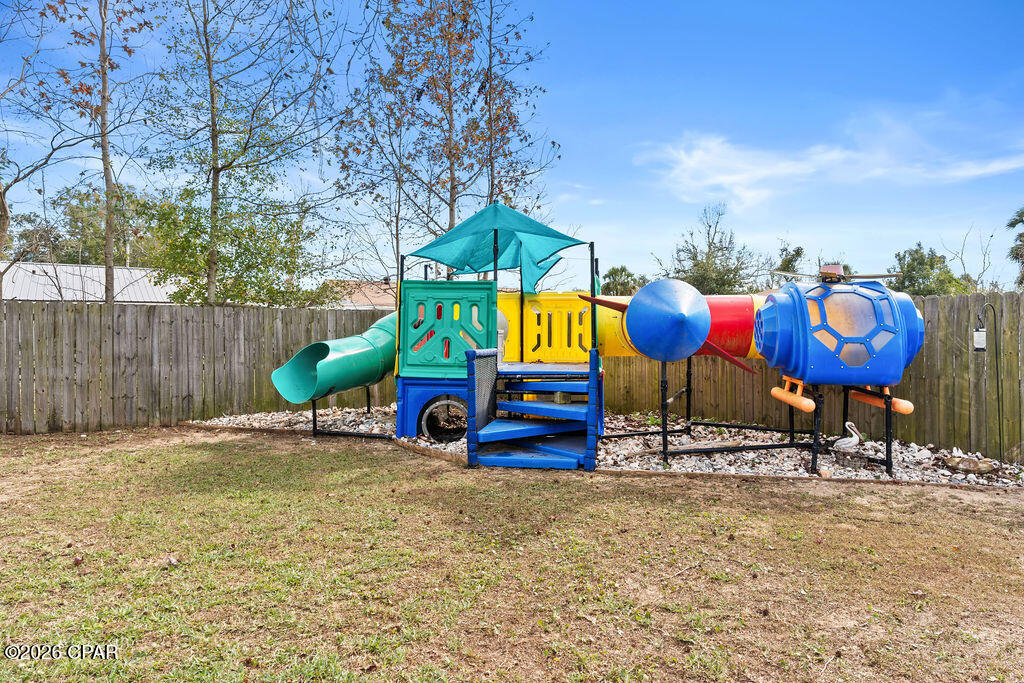 Image 30 For 806 Huntington Drive