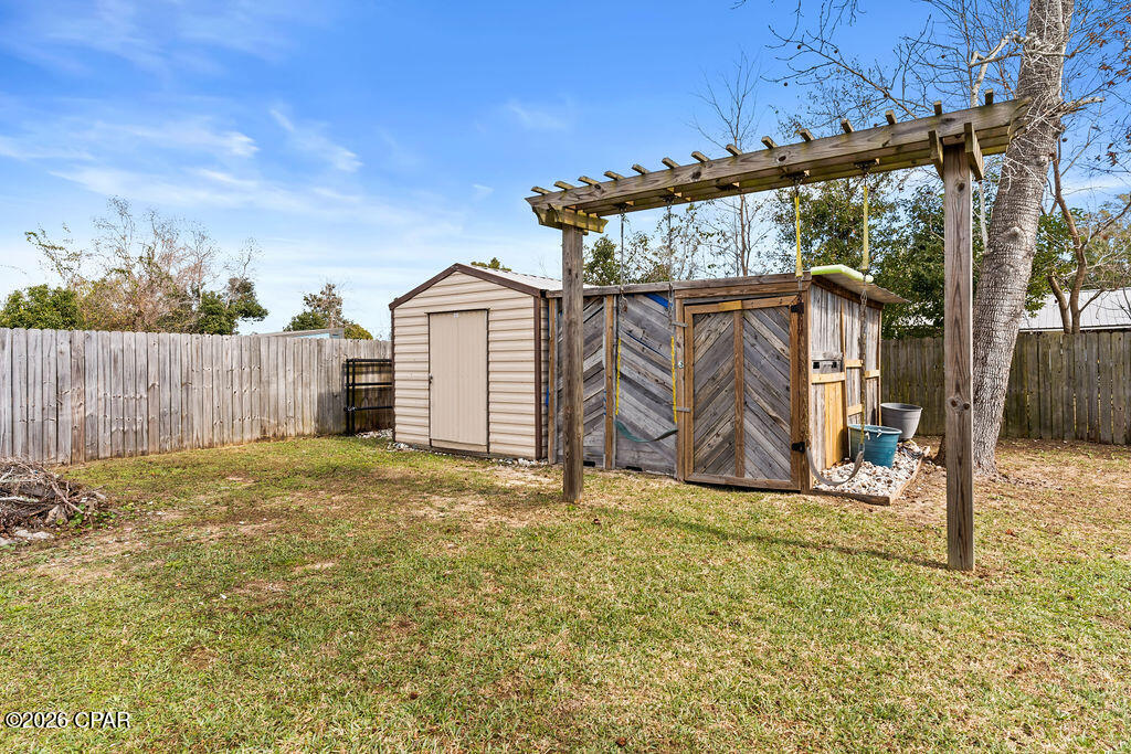 Image 31 For 806 Huntington Drive