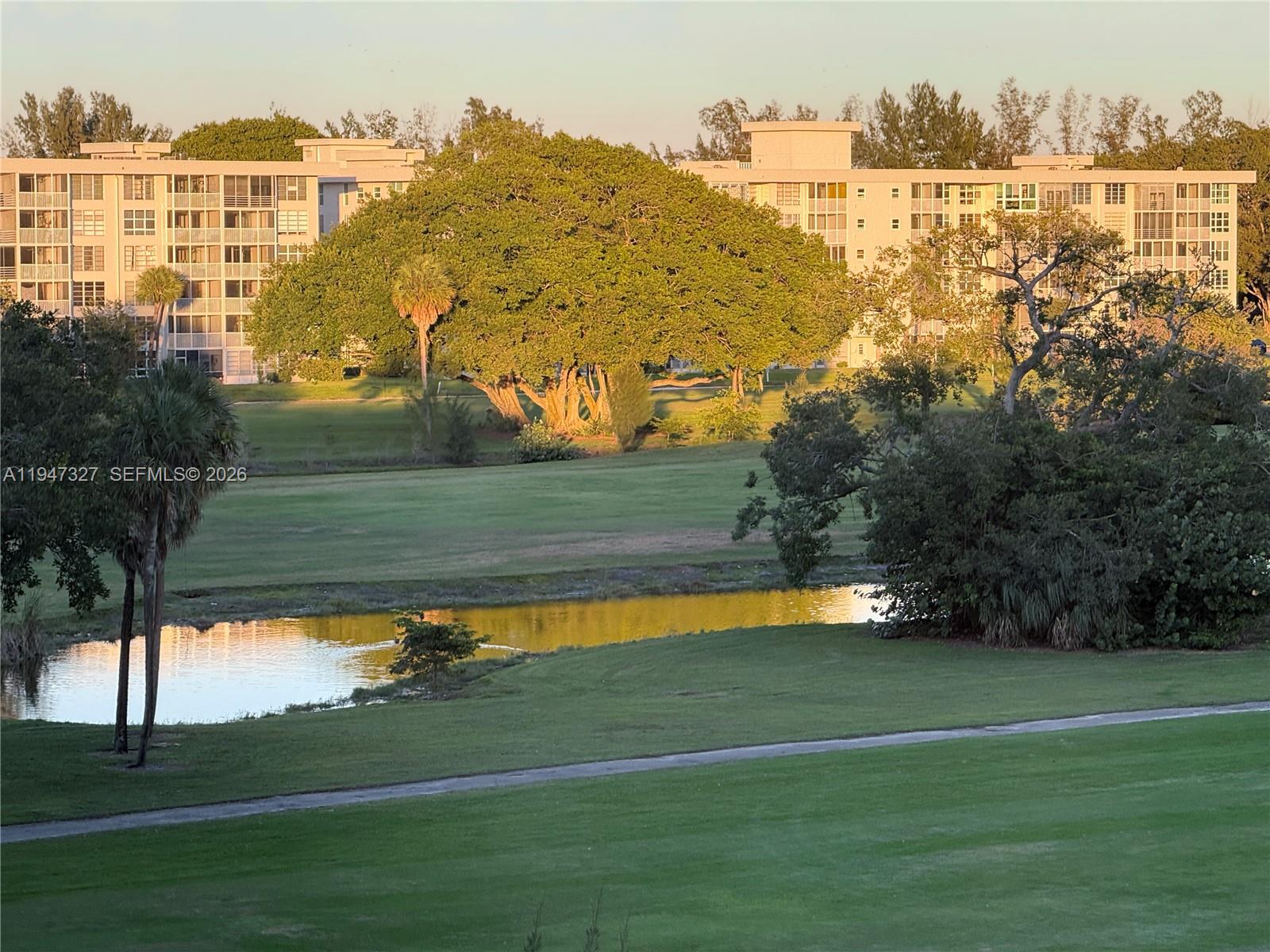 No 30 Palm-Aire Country C
