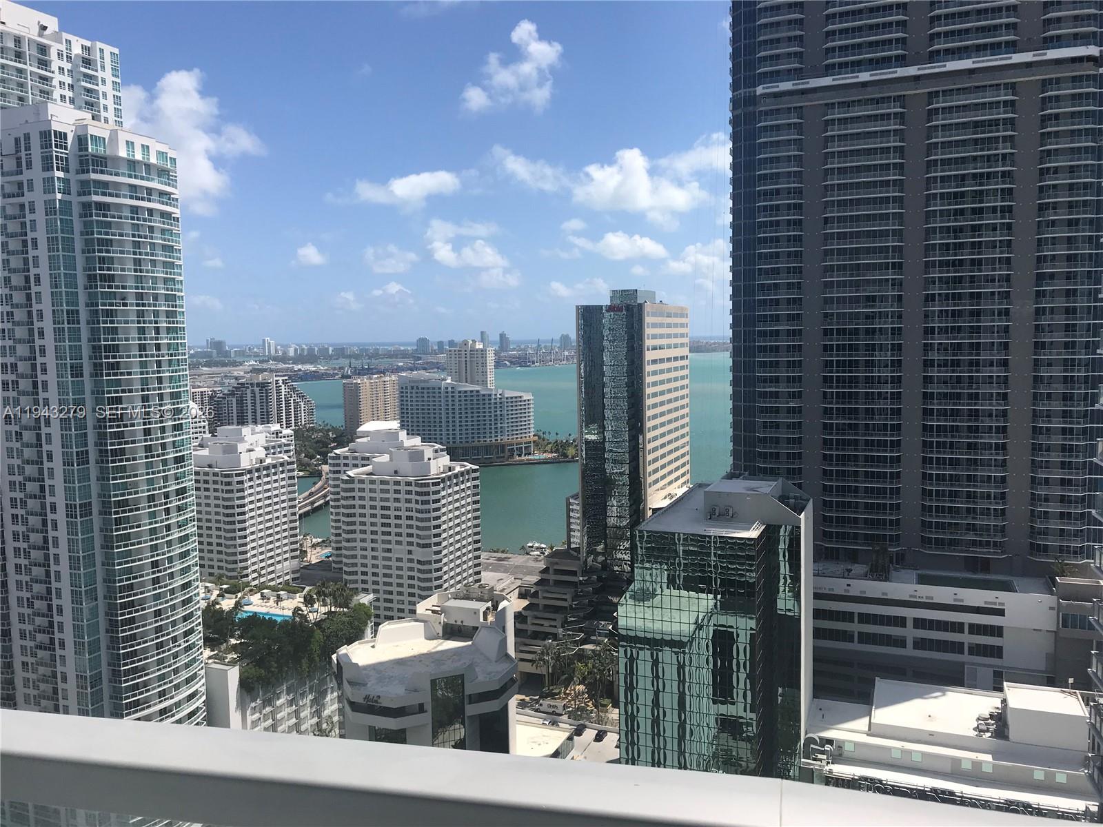1060 Brickell Condo