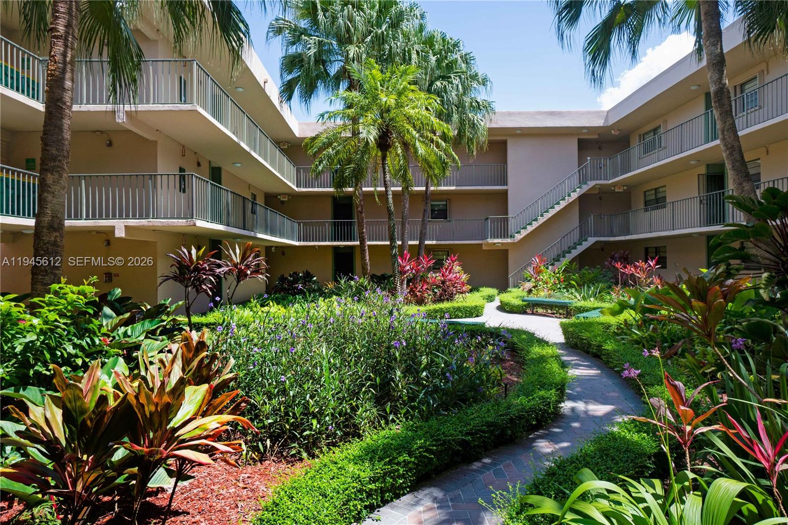 Garden Of Kendall Condo N