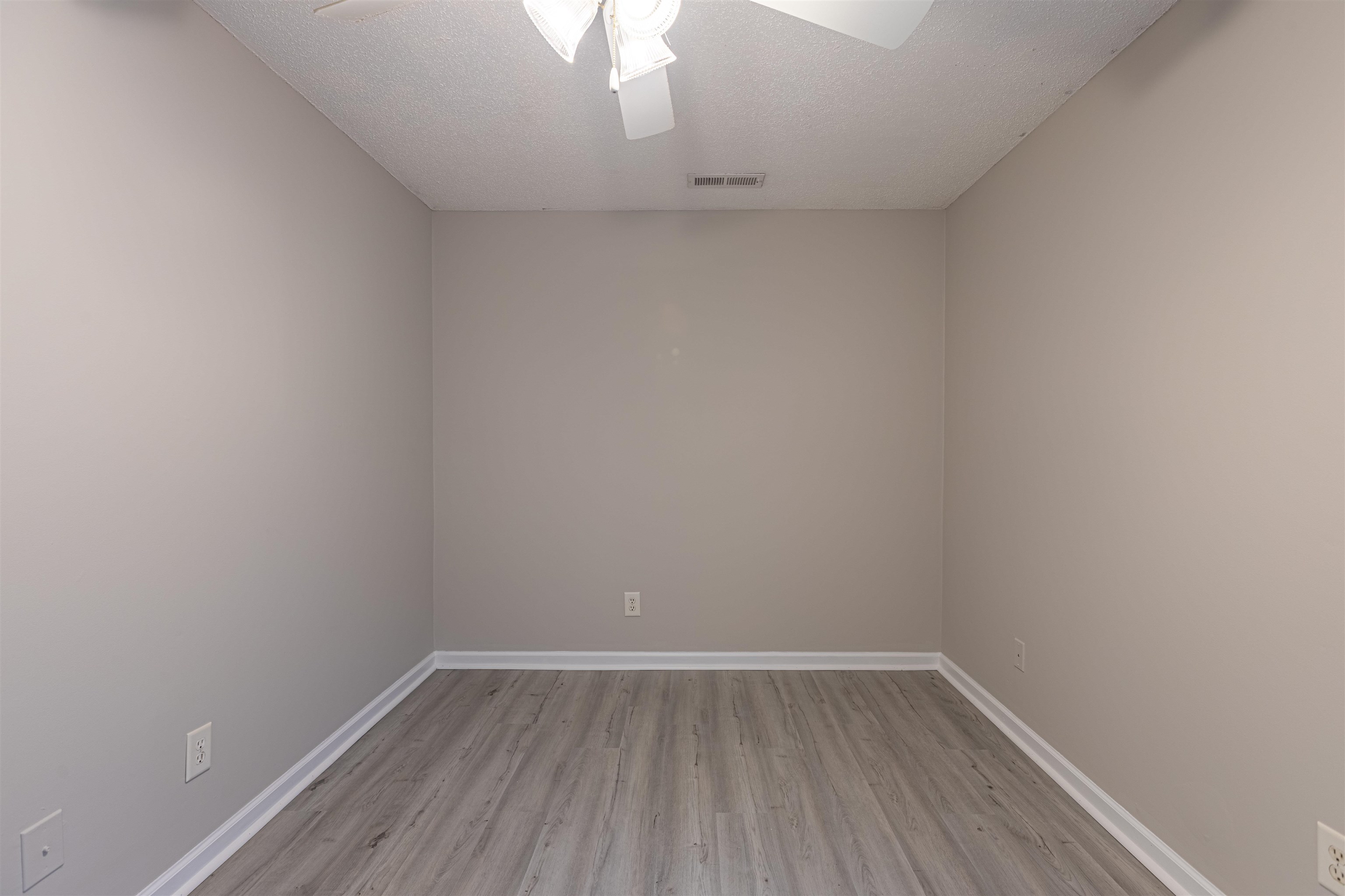 2601492 | Photo 20