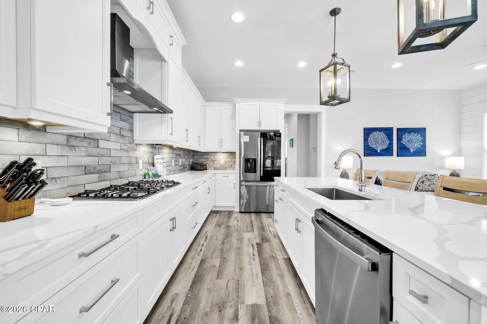 Image 19 For 19912 Front Beach Road