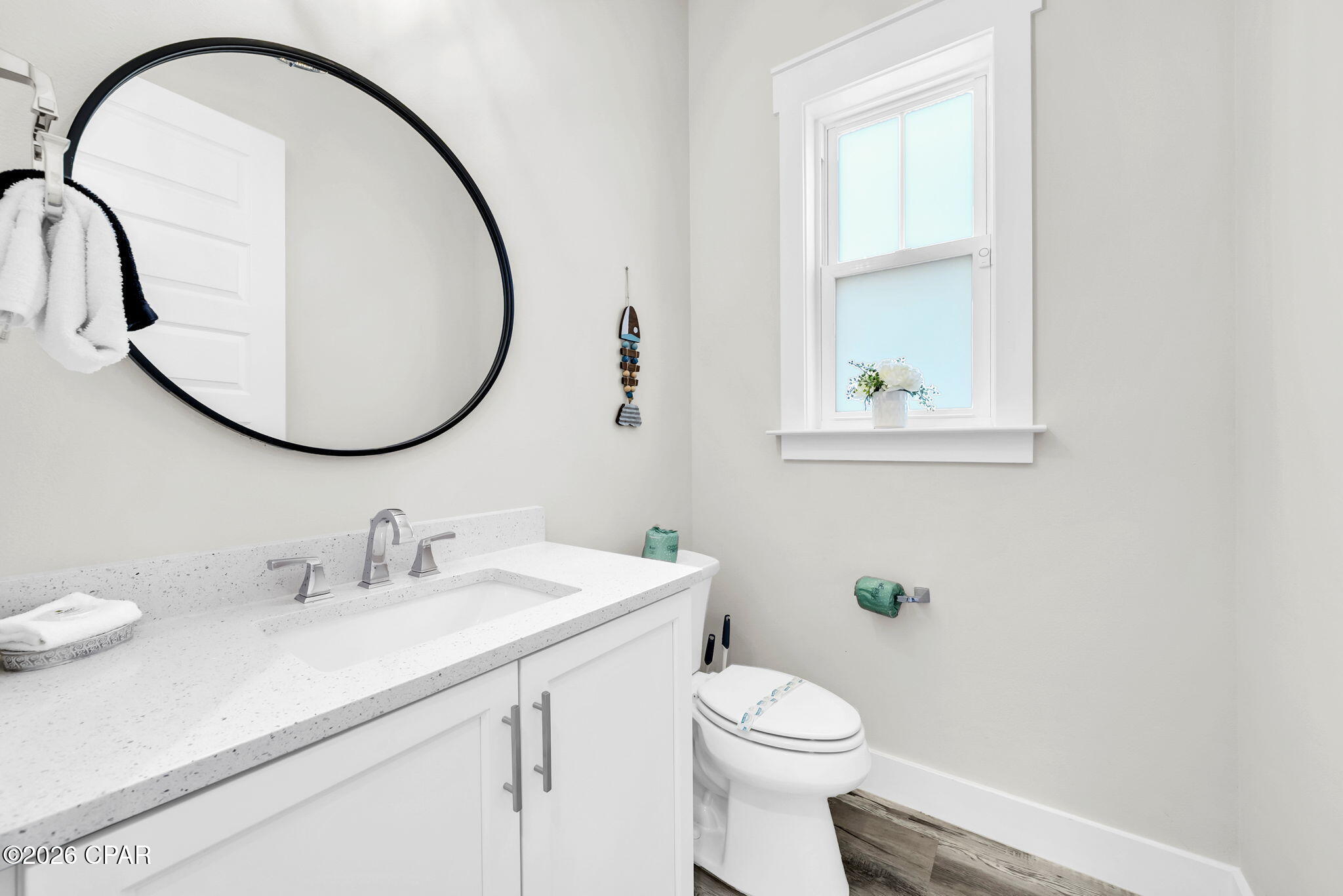 Image 30 For 19912 Front Beach Road