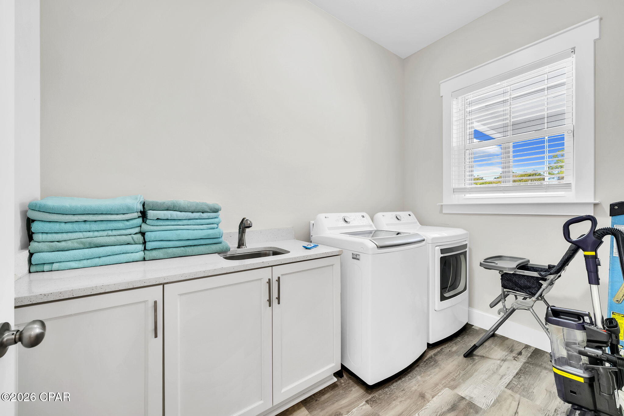 Image 31 For 19912 Front Beach Road